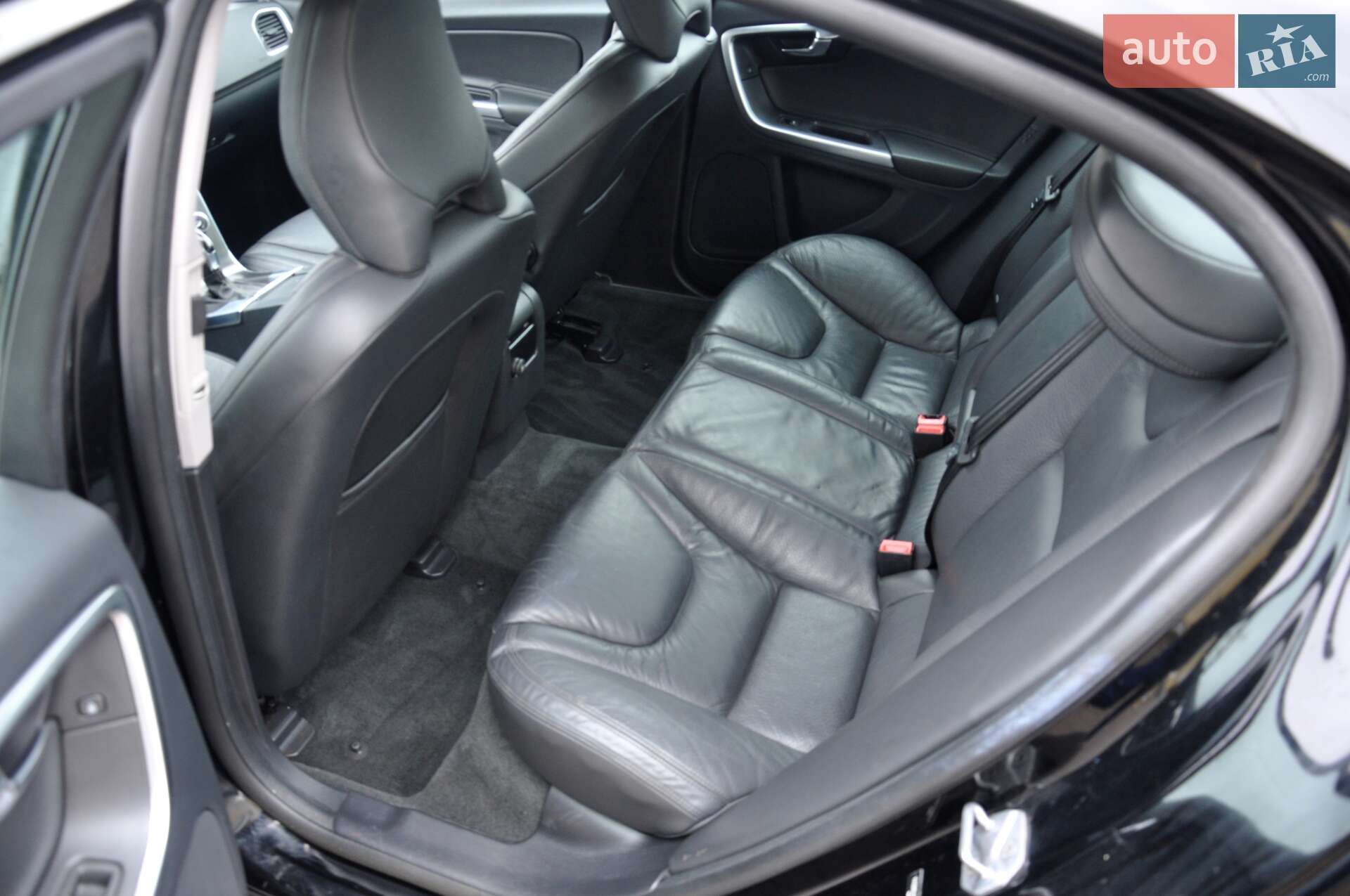 Volvo S60 2016 VIN YV126MFK6G2409720 фото оголошення 19 з 40