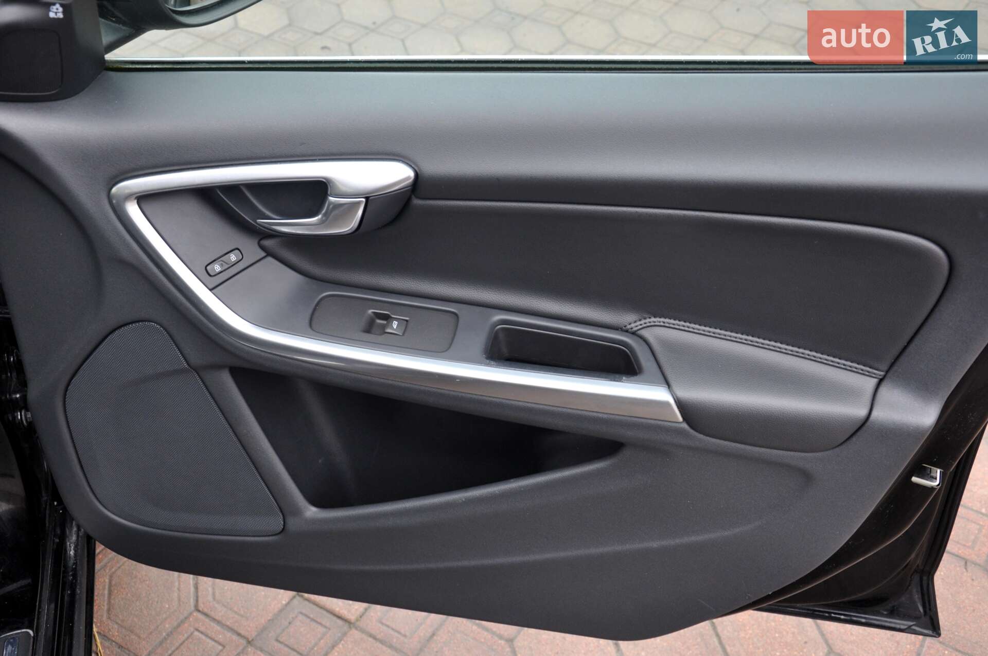 Volvo S60 2016 VIN YV126MFK6G2409720 фото оголошення 25 з 40