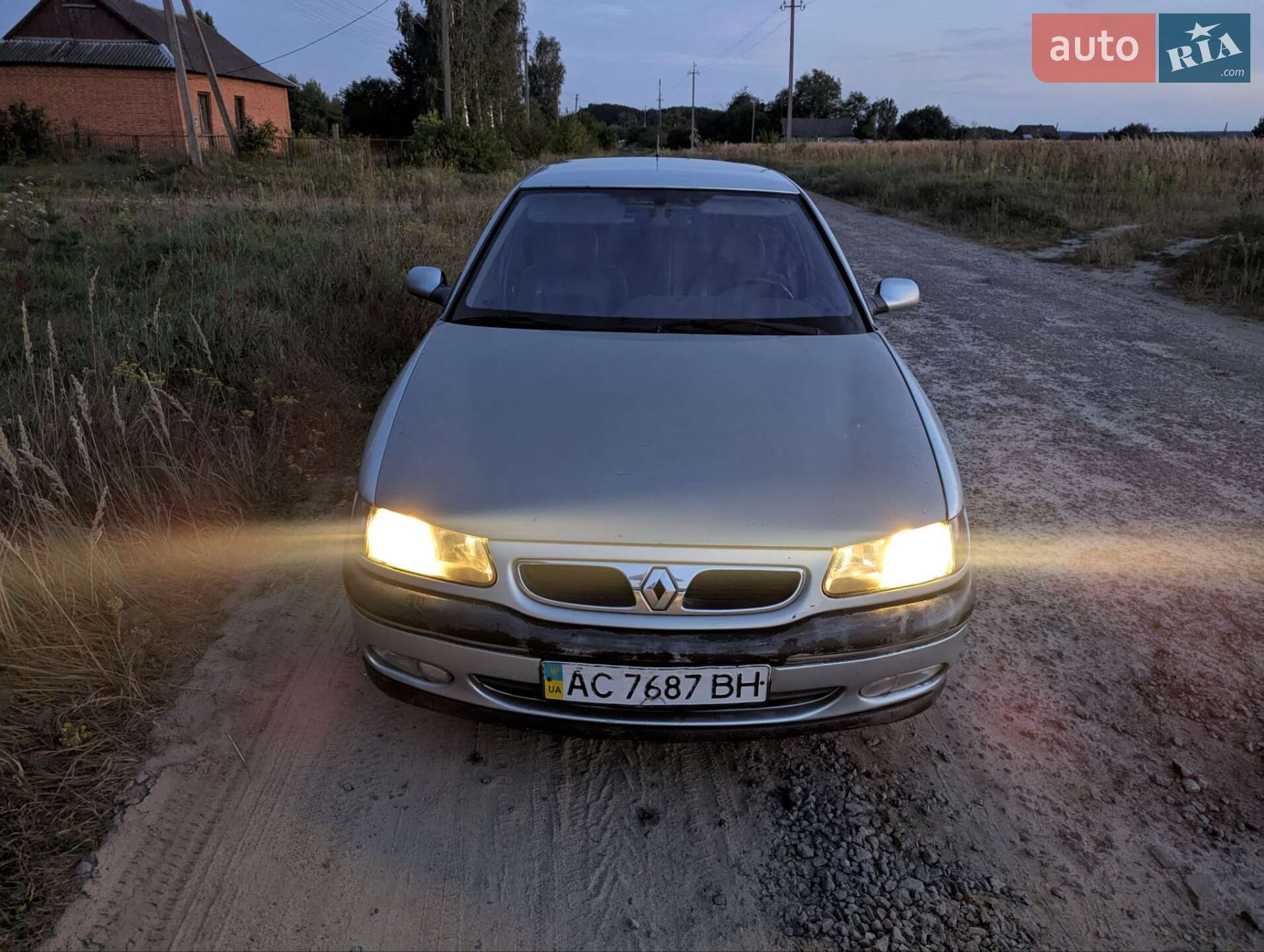 Renault Safrane 1998 VIN VF1B54L0518319984 фото оголошення 3 з 10