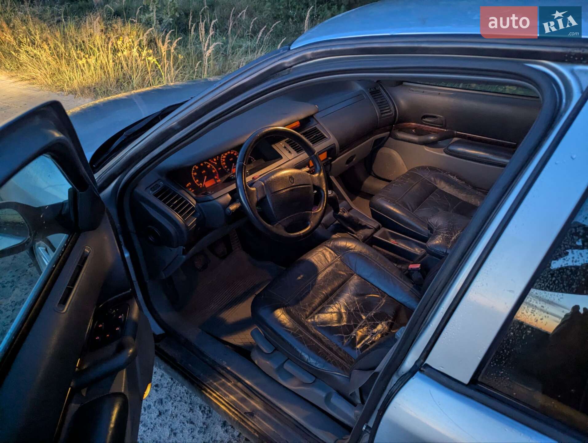 Renault Safrane 1998 VIN VF1B54L0518319984 фото оголошення 8 з 10