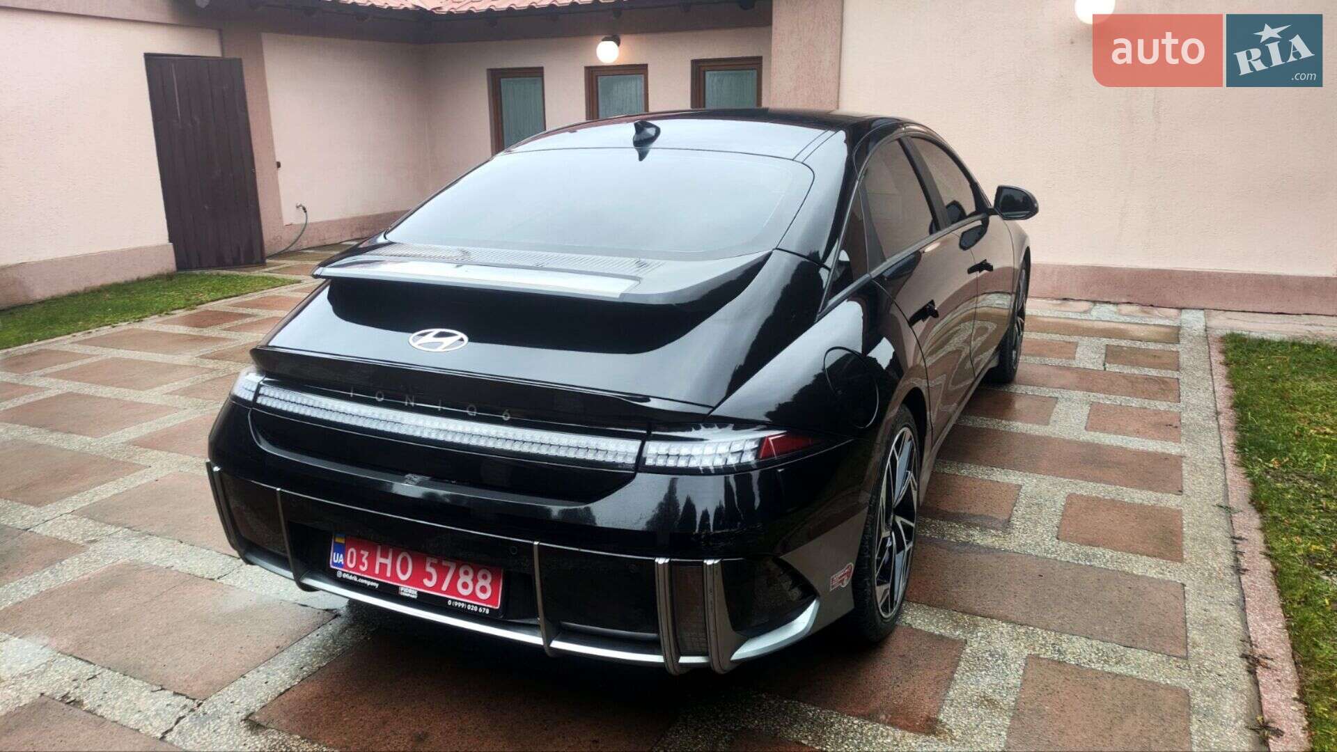 Hyundai Ioniq 6 2023 VIN KMHM34AA6PA037206 фото оголошення 4 з 11