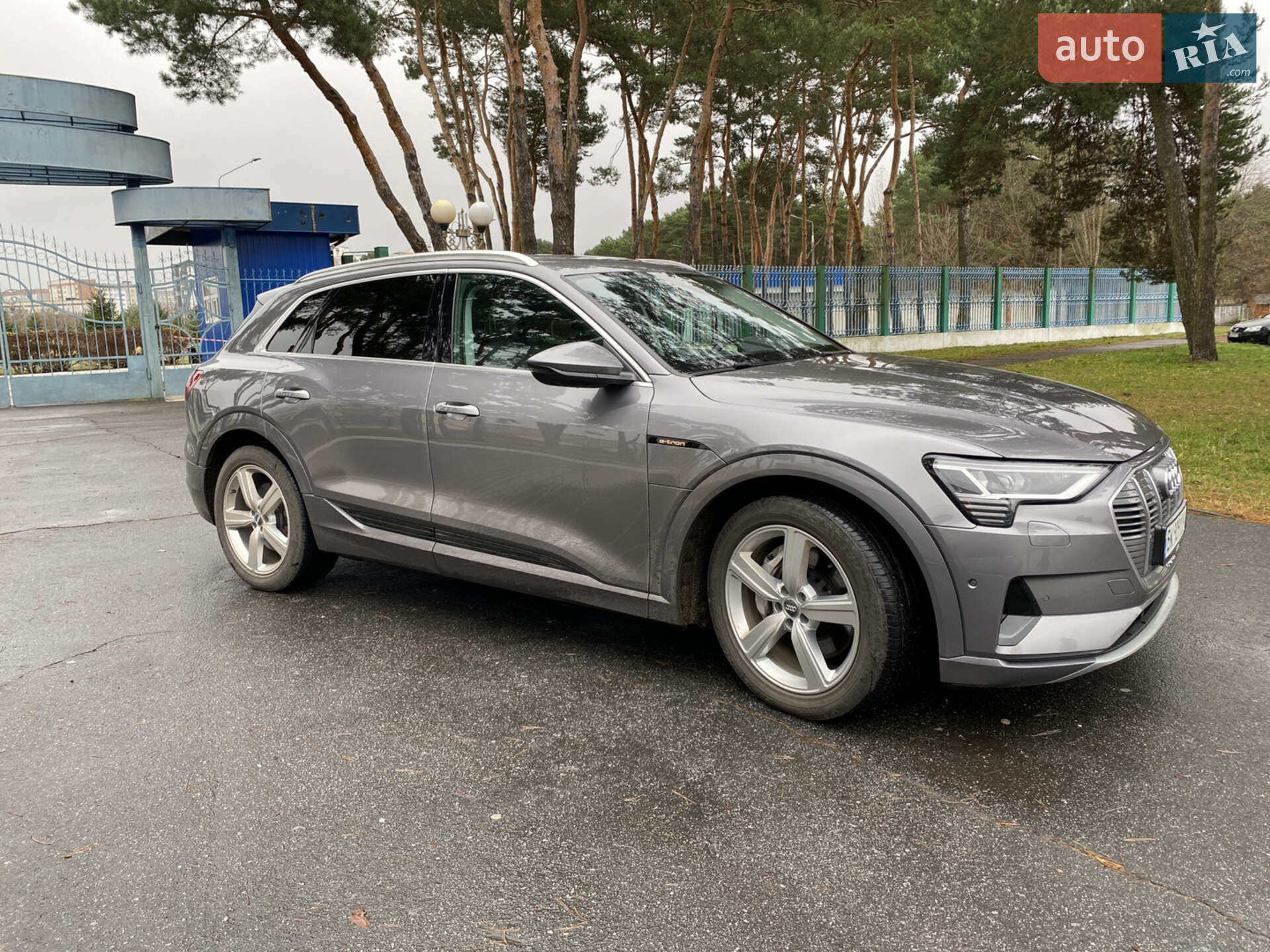 Audi e-tron 2020 VIN WAUZZZGE4LB036699 фото оголошення 7 з 31