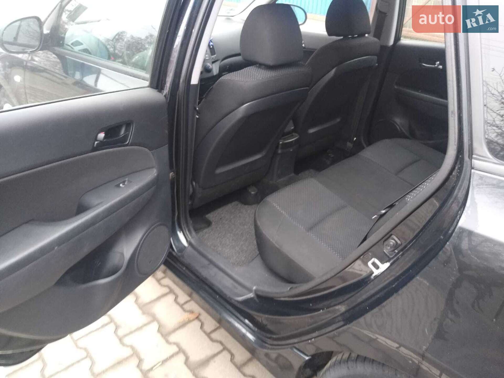 Hyundai i30 2010 VIN TMADB81SABJ033509 фото оголошення 12 з 18