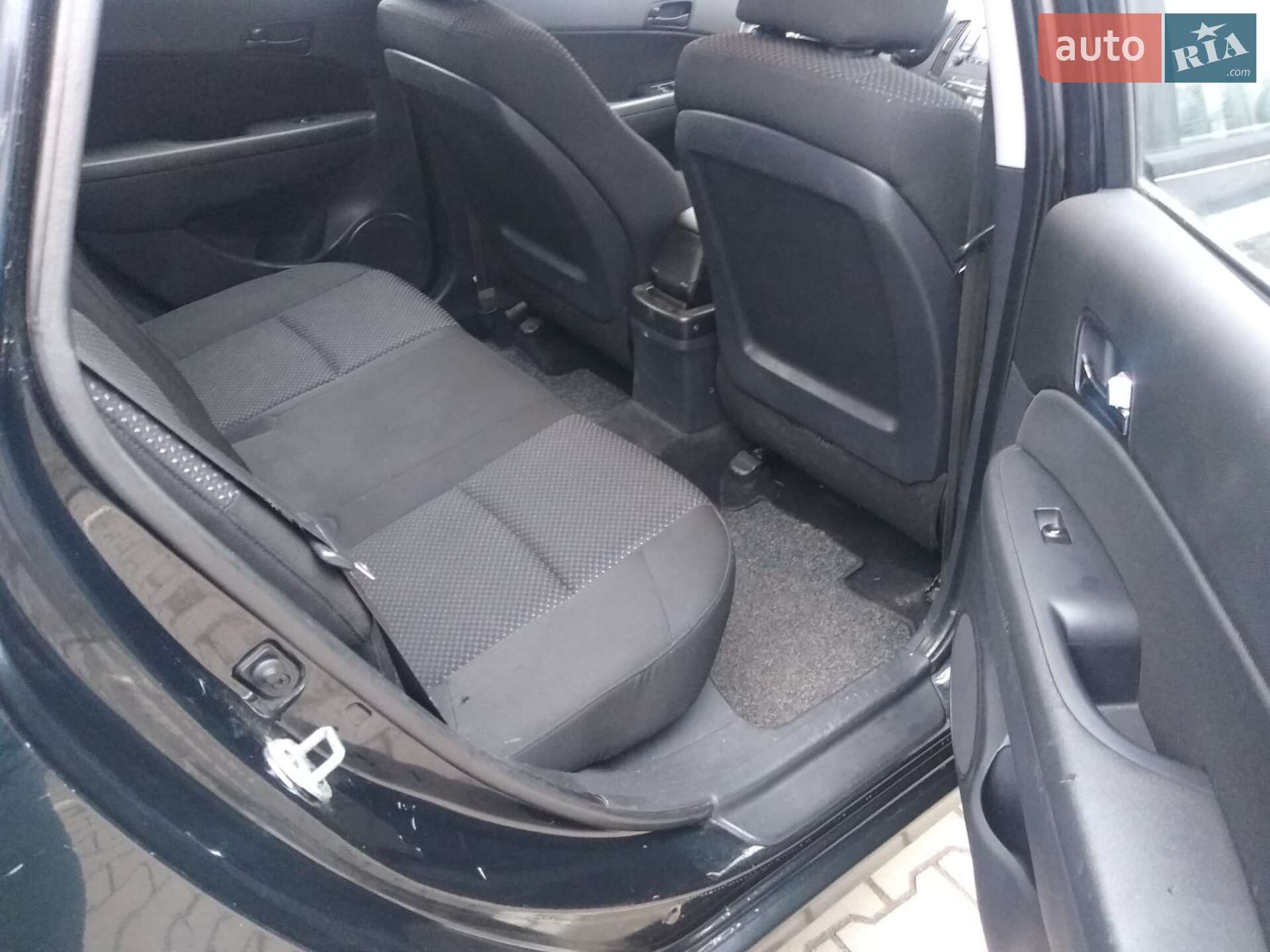 Hyundai i30 2010 VIN TMADB81SABJ033509 фото оголошення 14 з 18