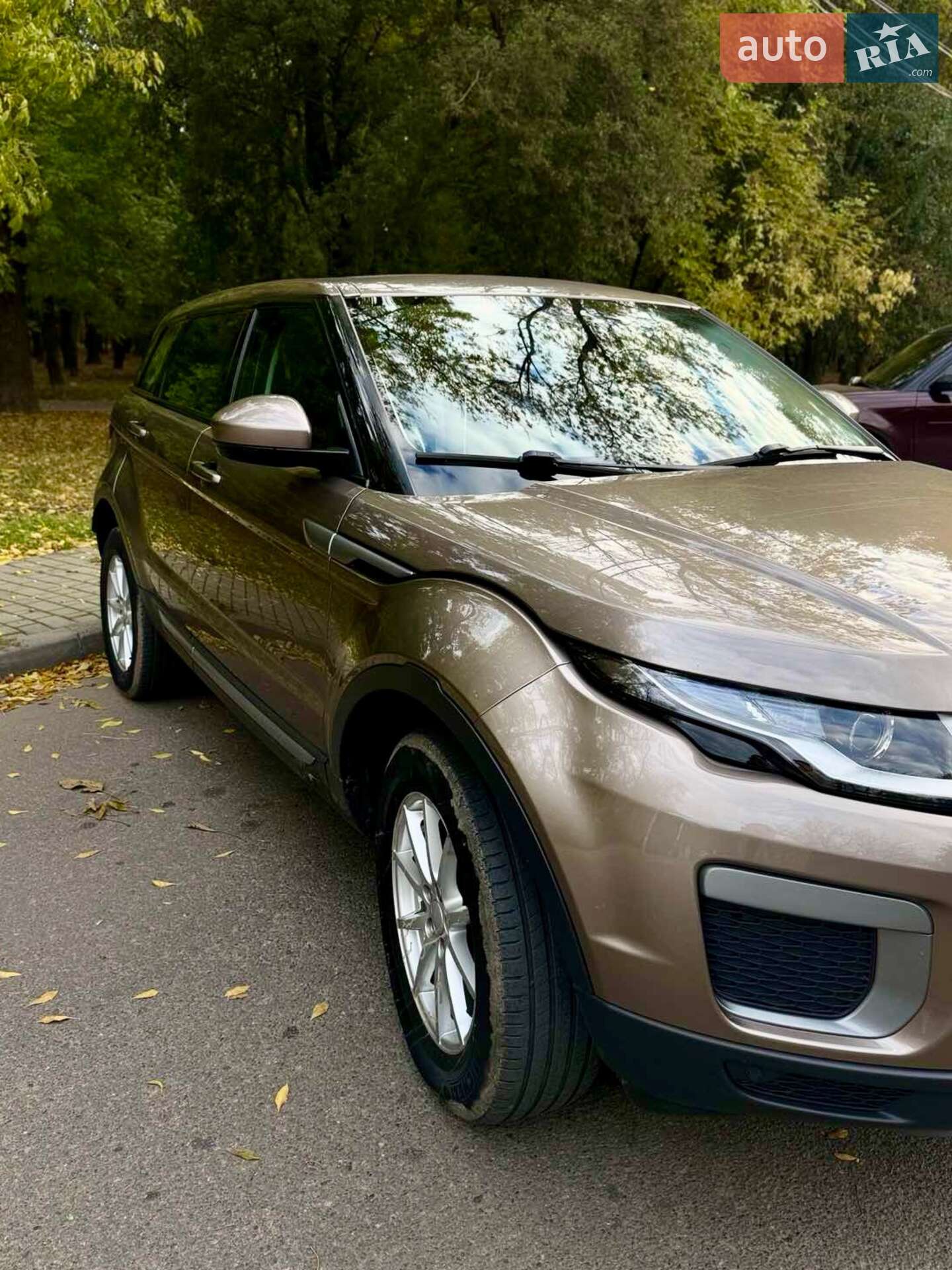 Land Rover Range Rover Evoque 2017 VIN SALVA2BN8HH247764 фото оголошення 3 з 21
