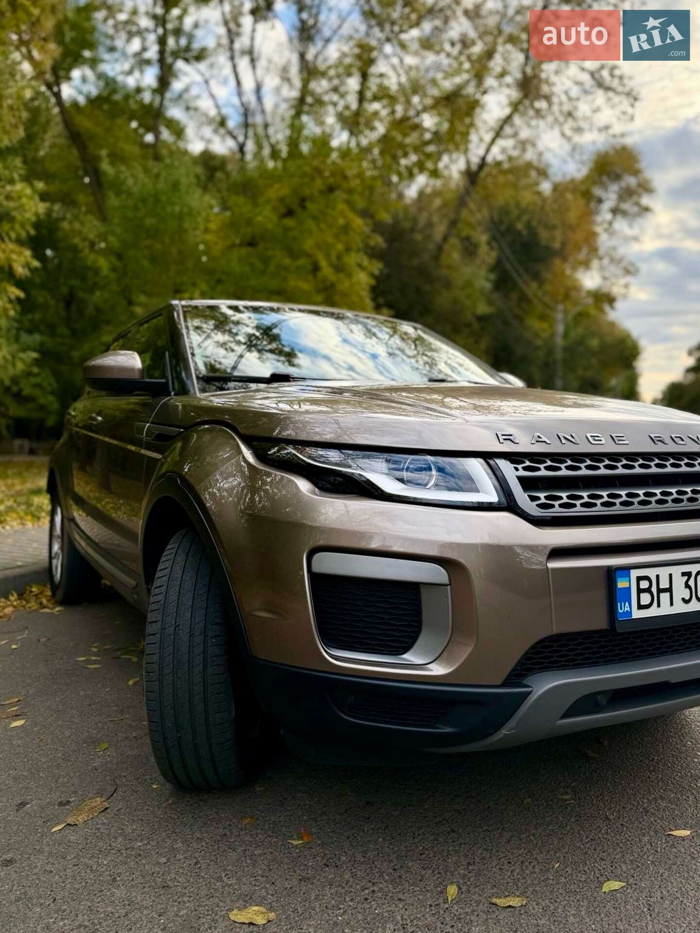 Land Rover Range Rover Evoque 2017 VIN SALVA2BN8HH247764 фото оголошення 4 з 21