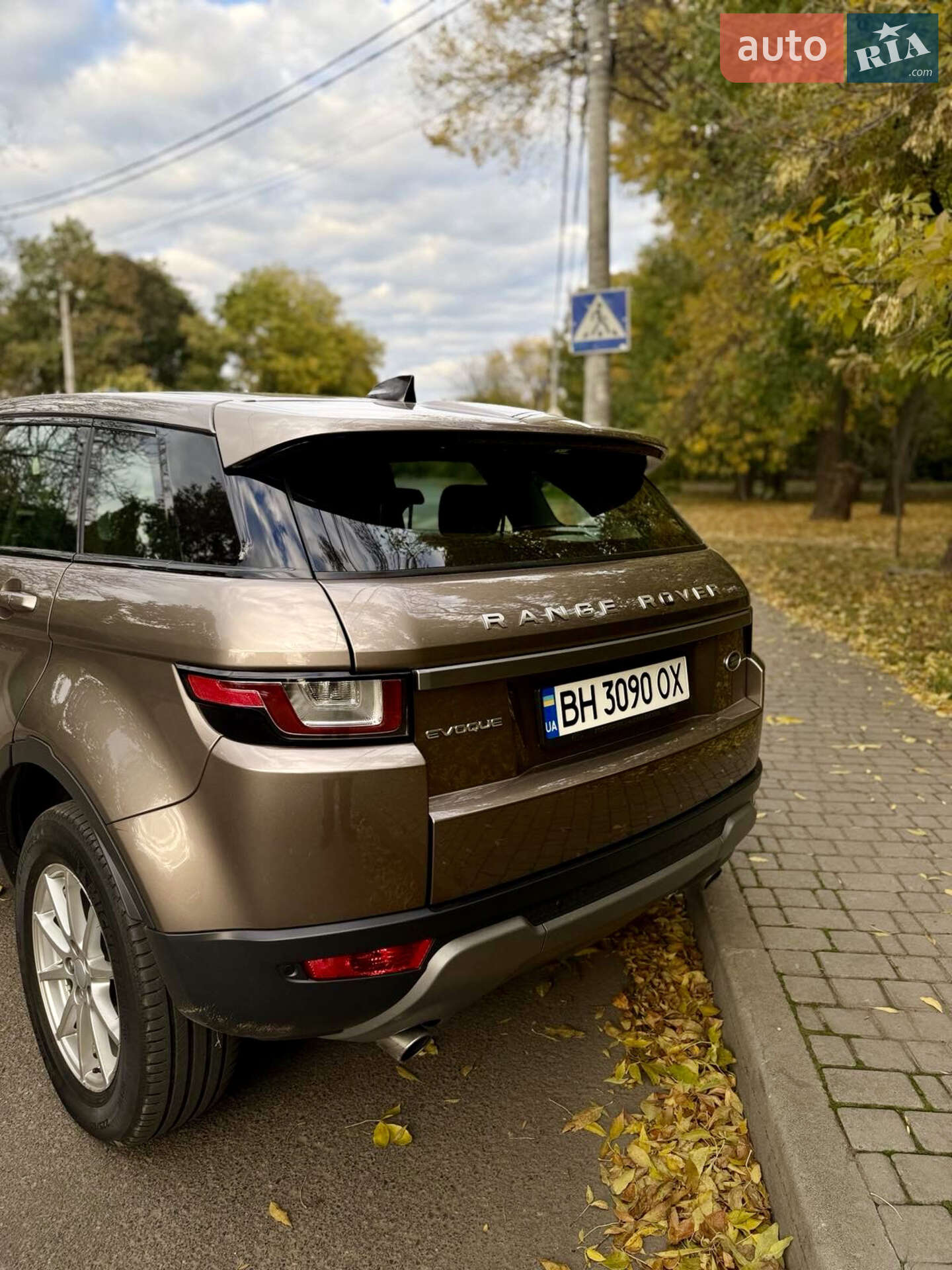 Land Rover Range Rover Evoque 2017 VIN SALVA2BN8HH247764 фото оголошення 5 з 21