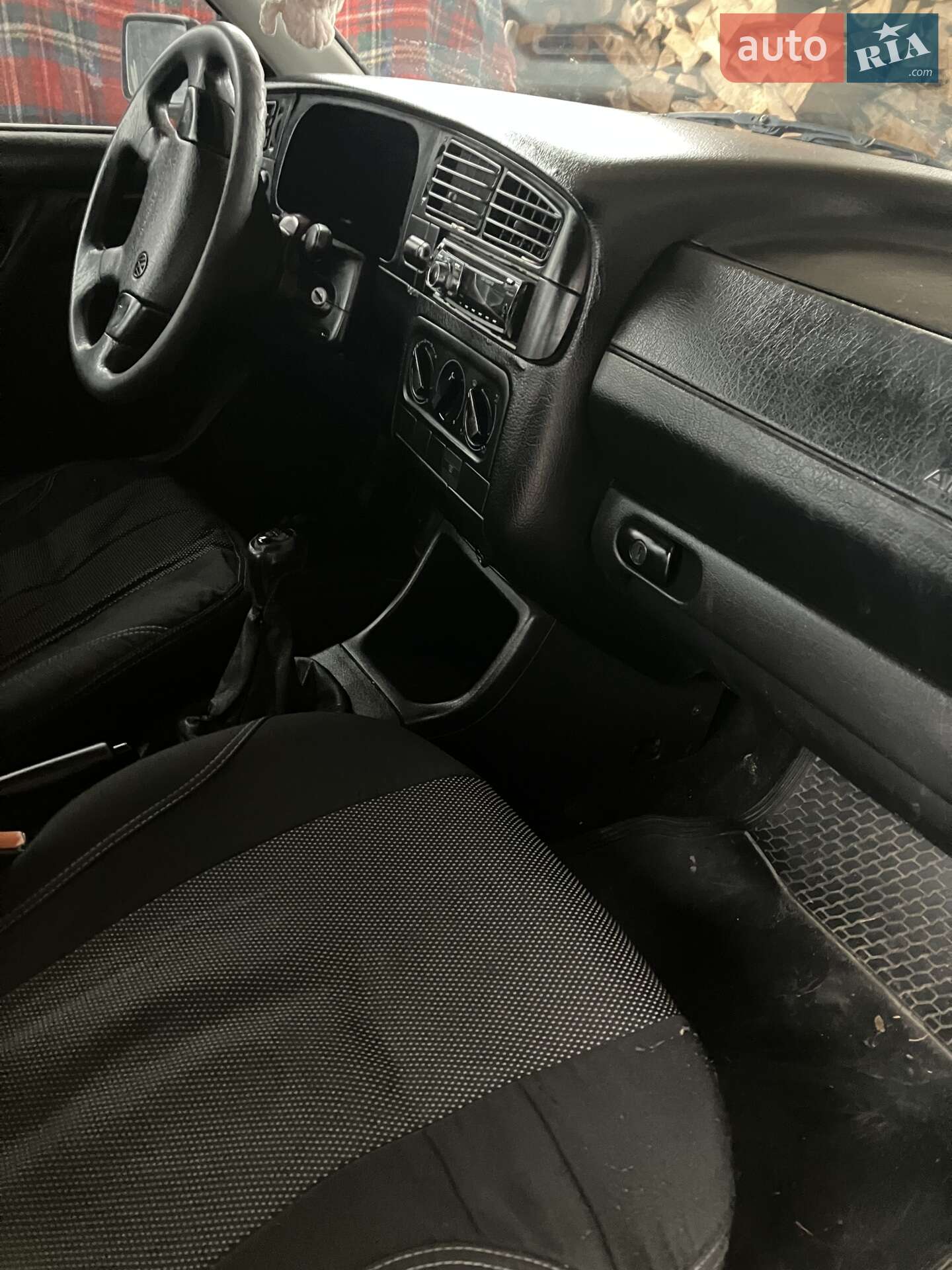Volkswagen Golf 1996 VIN WVWZZZ1HZT0011073 фото оголошення 9 з 11