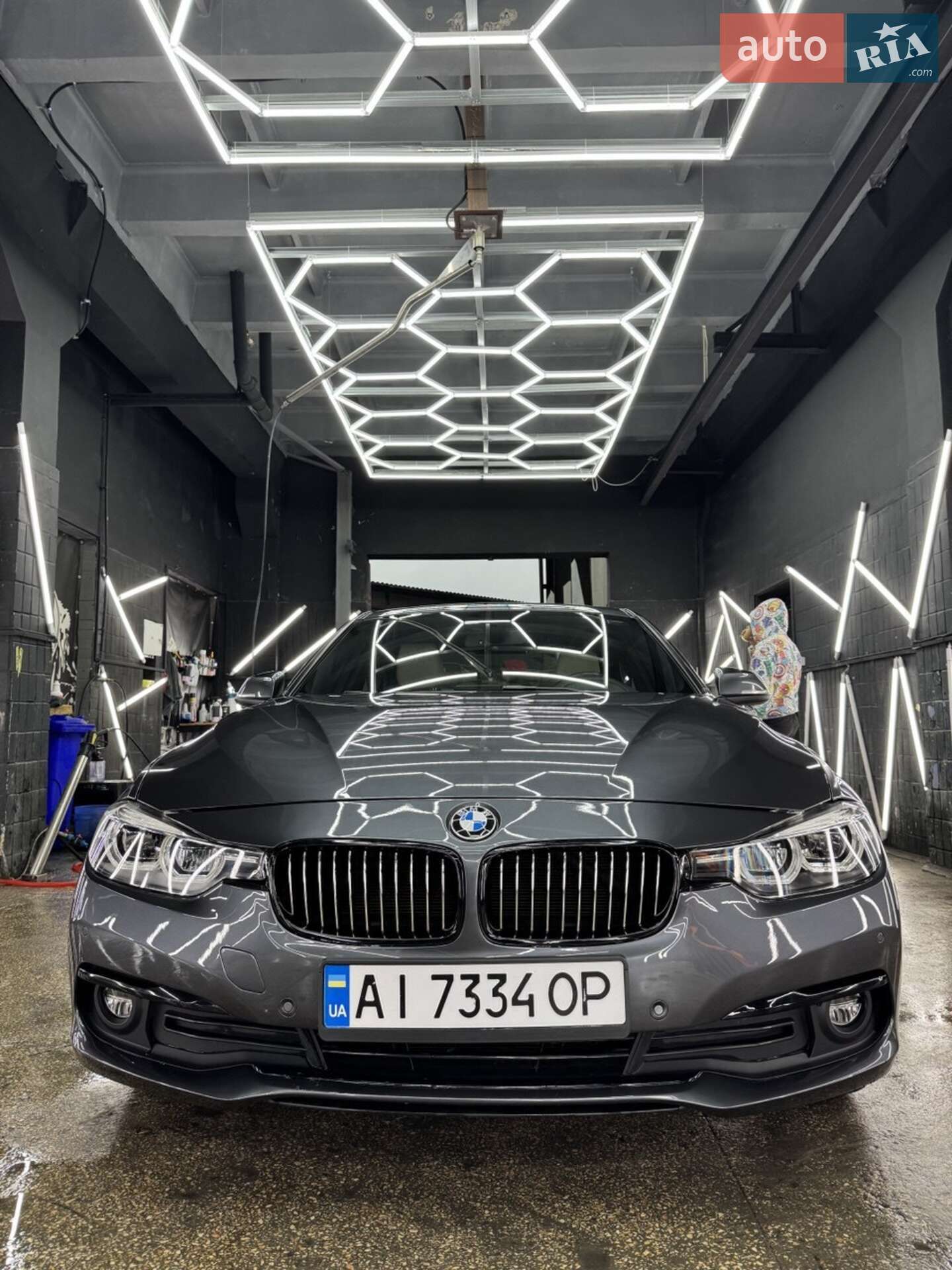 BMW 3 Series 2017 VIN WBA8D9C55HK677545 фото оголошення 5 з 26