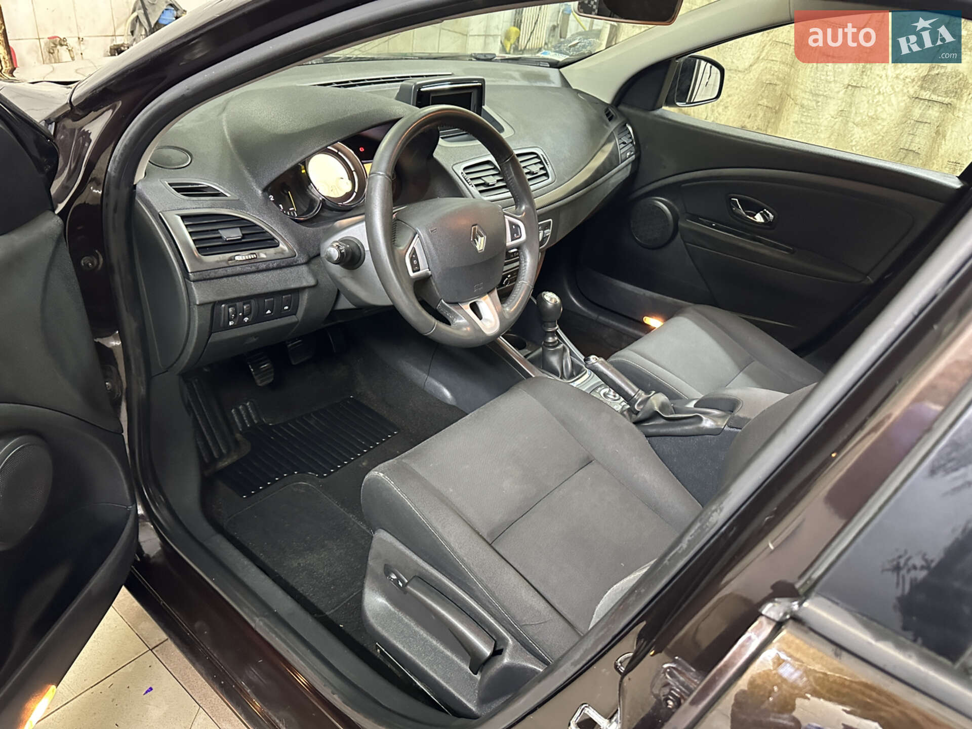 Renault Megane 2012 VIN VF1KZ140647468663 фото оголошення 11 з 17