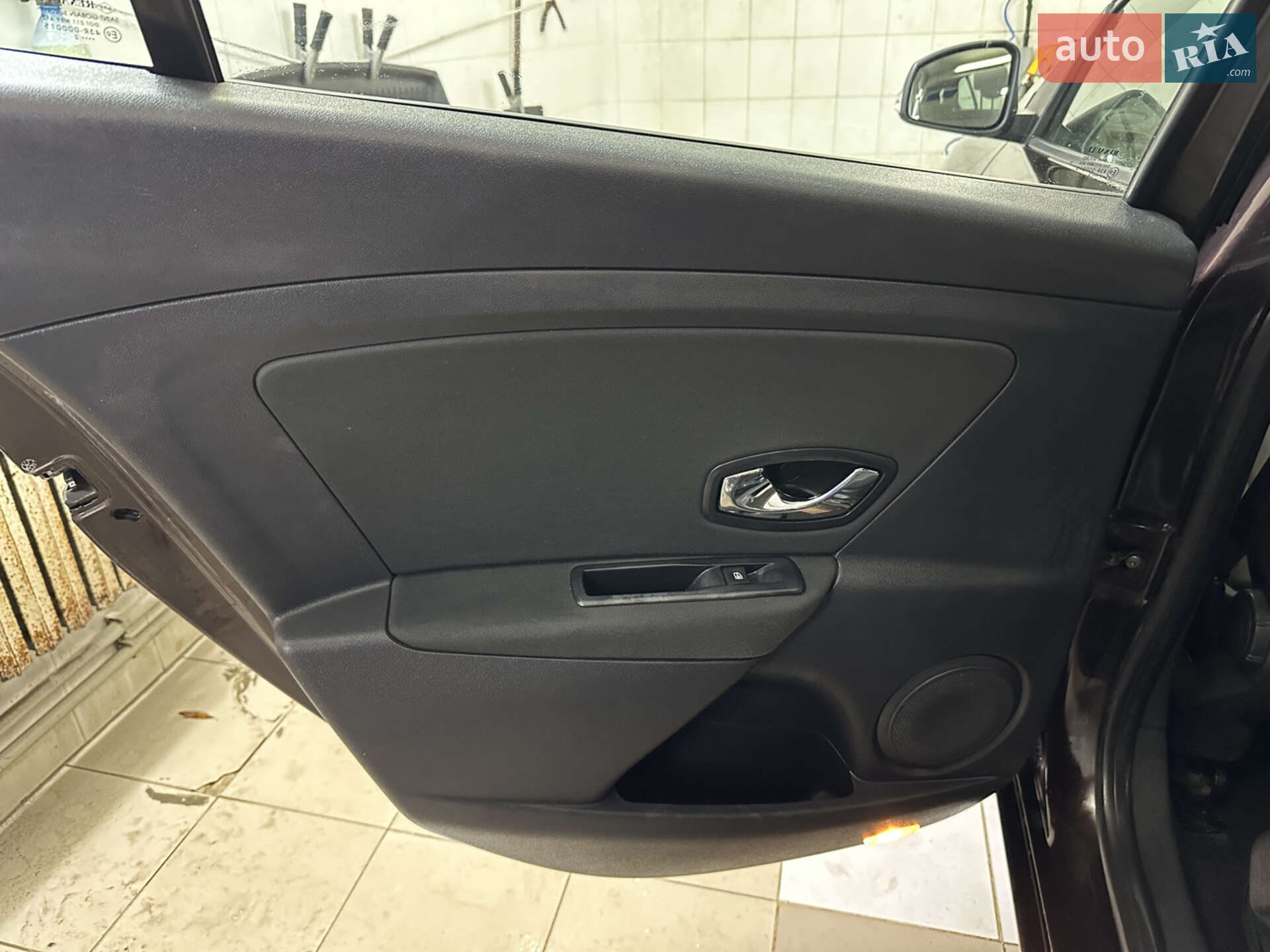 Renault Megane 2012 VIN VF1KZ140647468663 фото оголошення 14 з 17