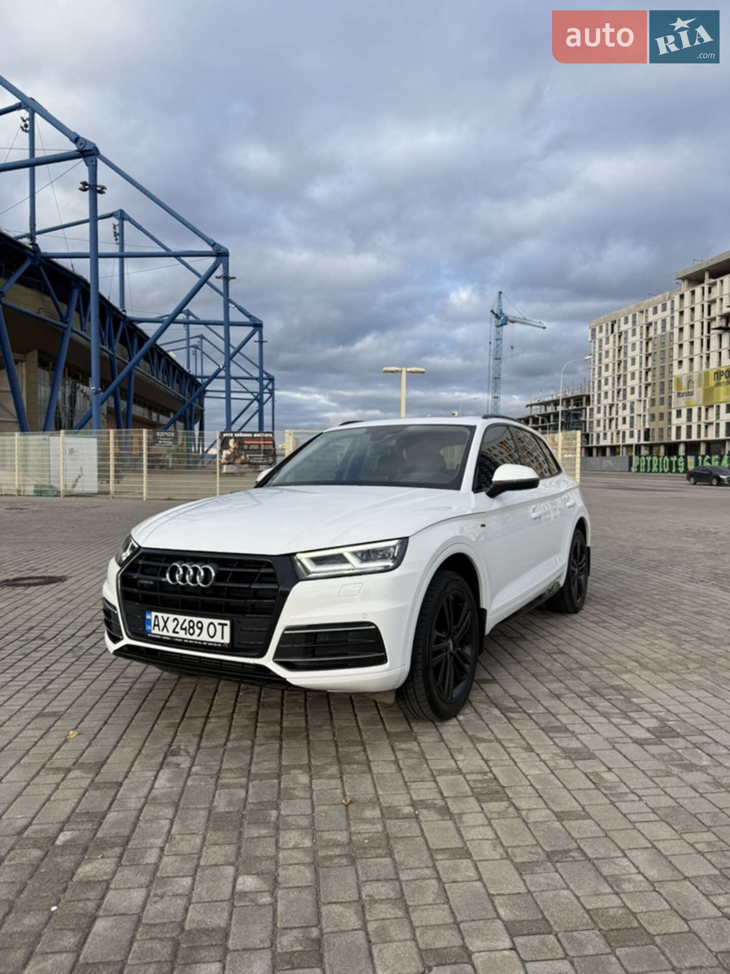 Audi Q5 2018 VIN WA1BNAFY0J2133290 фото оголошення 9 з 58
