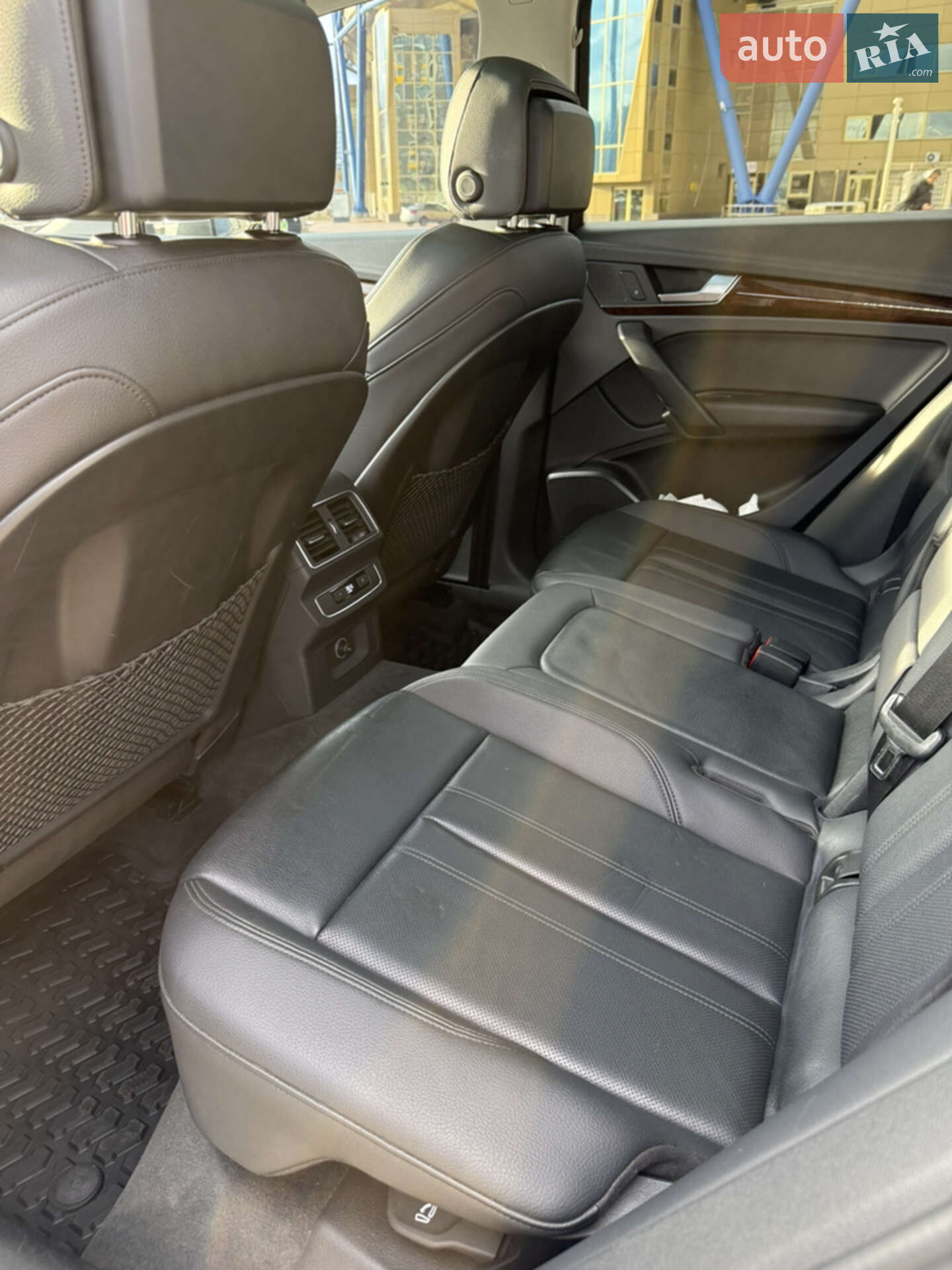 Audi Q5 2018 VIN WA1BNAFY0J2133290 фото оголошення 28 з 58