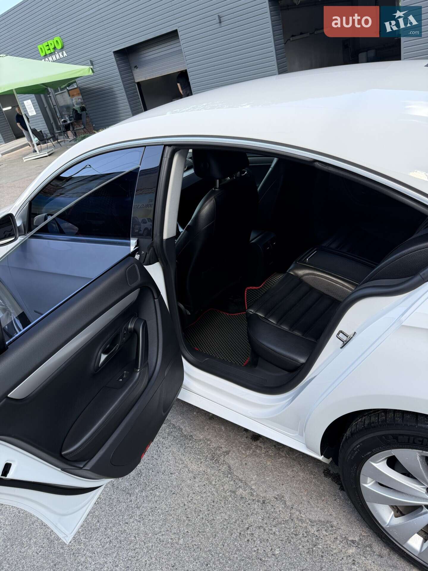 Volkswagen CC / Passat CC 2011 VIN WVWMN7AN2CE516096 фото оголошення 49 з 59
