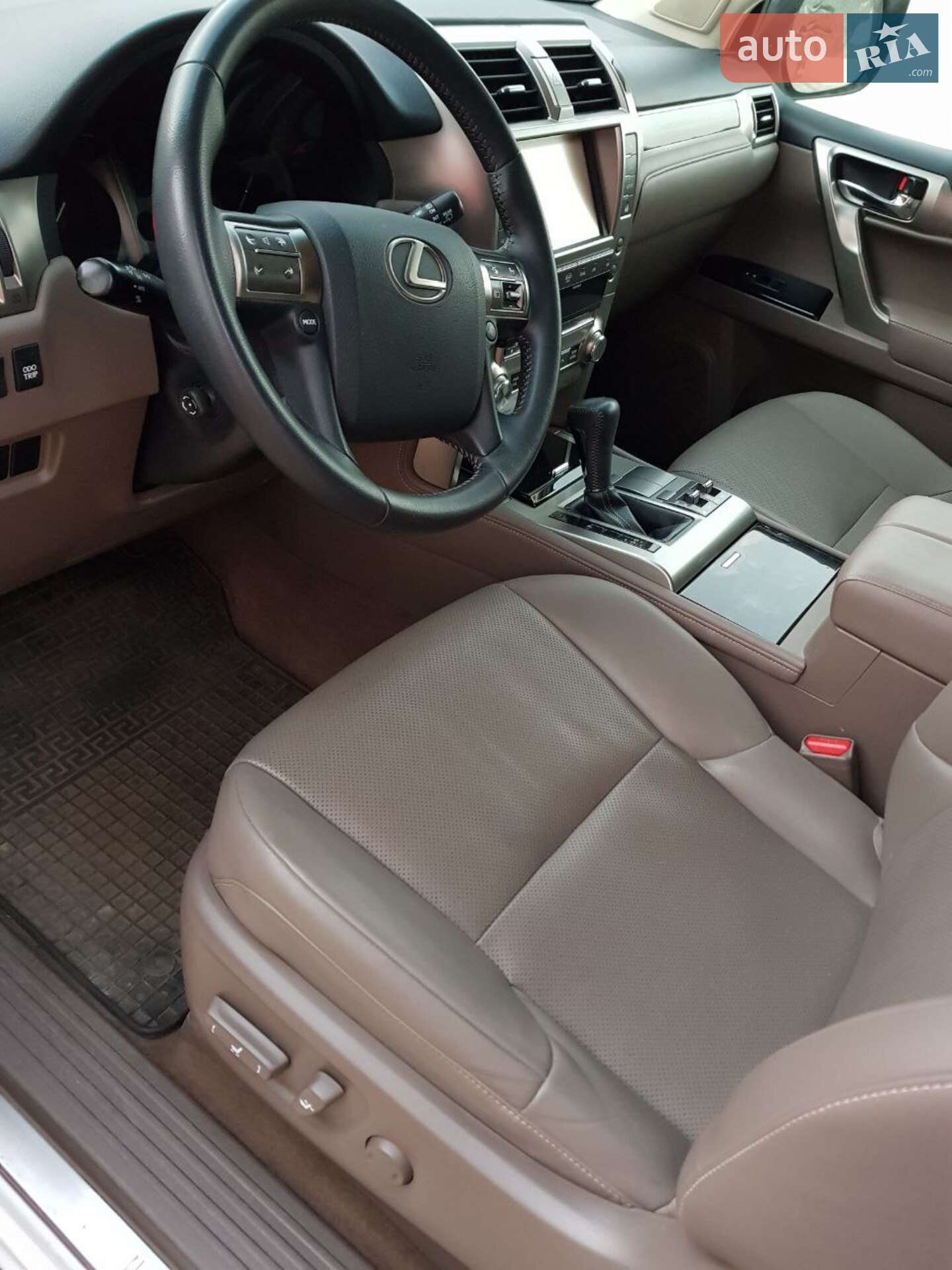 Lexus GX 2016 VIN JTJBM7FX5G5145443 фото оголошення 13 з 18