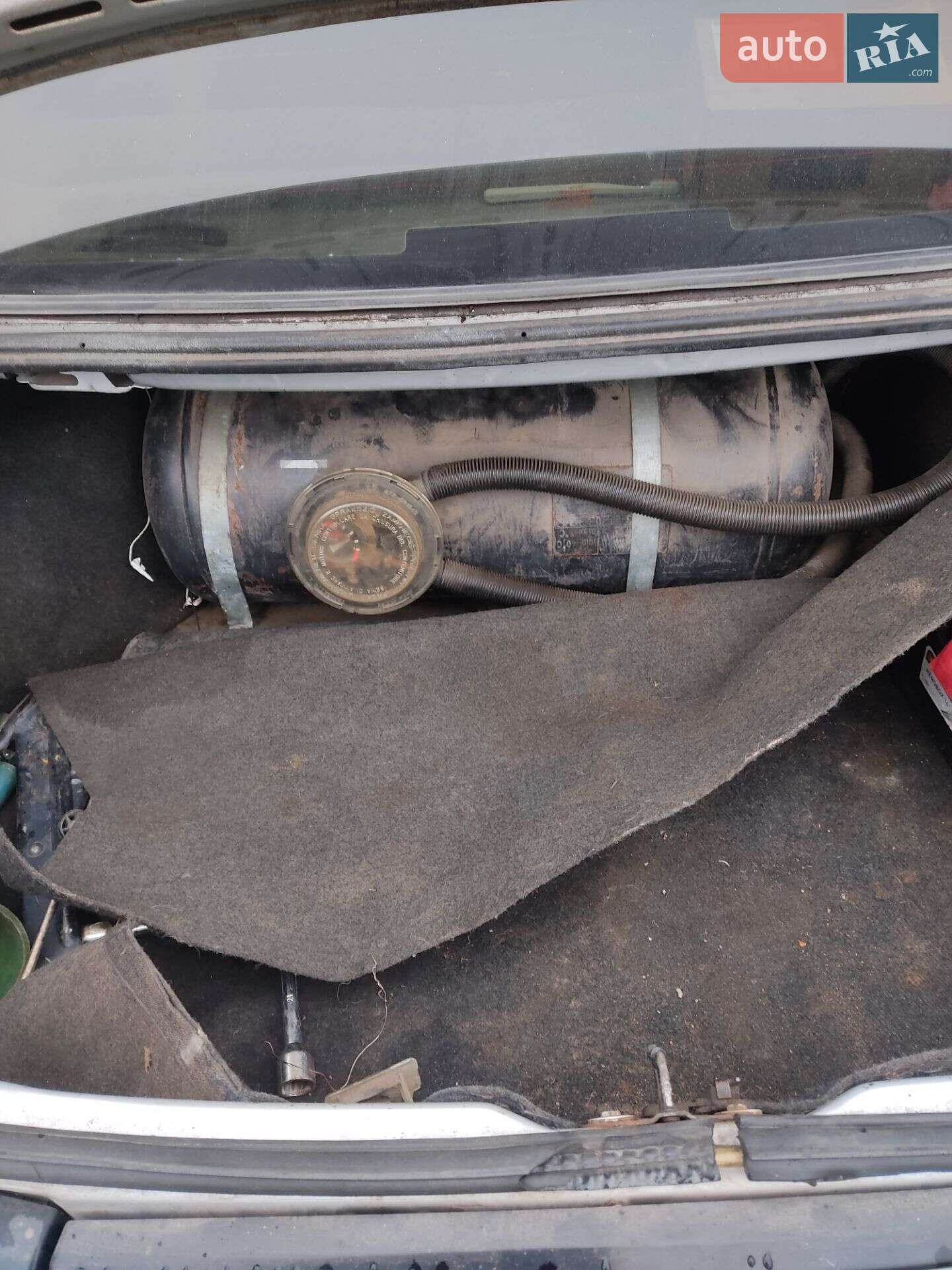 Ford Sierra 1987 VIN WF0FXXGBBFHL80577 фото оголошення 2 з 8