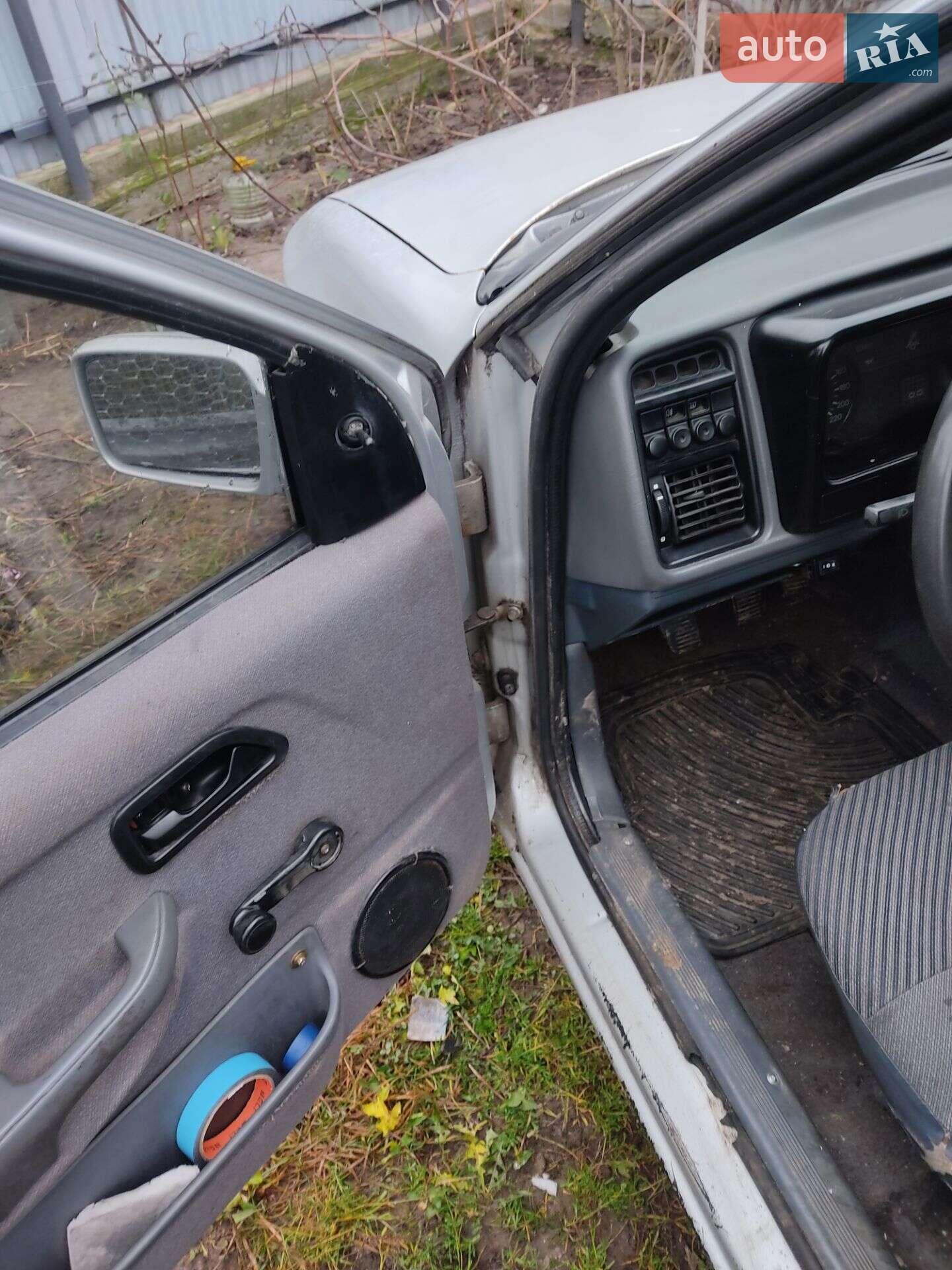 Ford Sierra 1987 VIN WF0FXXGBBFHL80577 фото оголошення 4 з 8