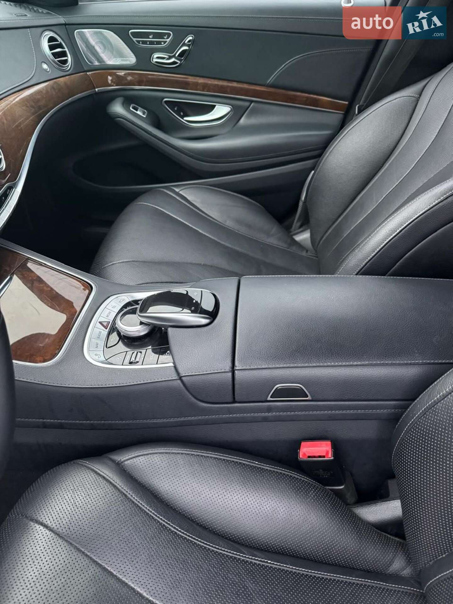 Mercedes-Benz S-Class 2019 VIN WDDUG6GB7KA488857 фото оголошення 12 з 20