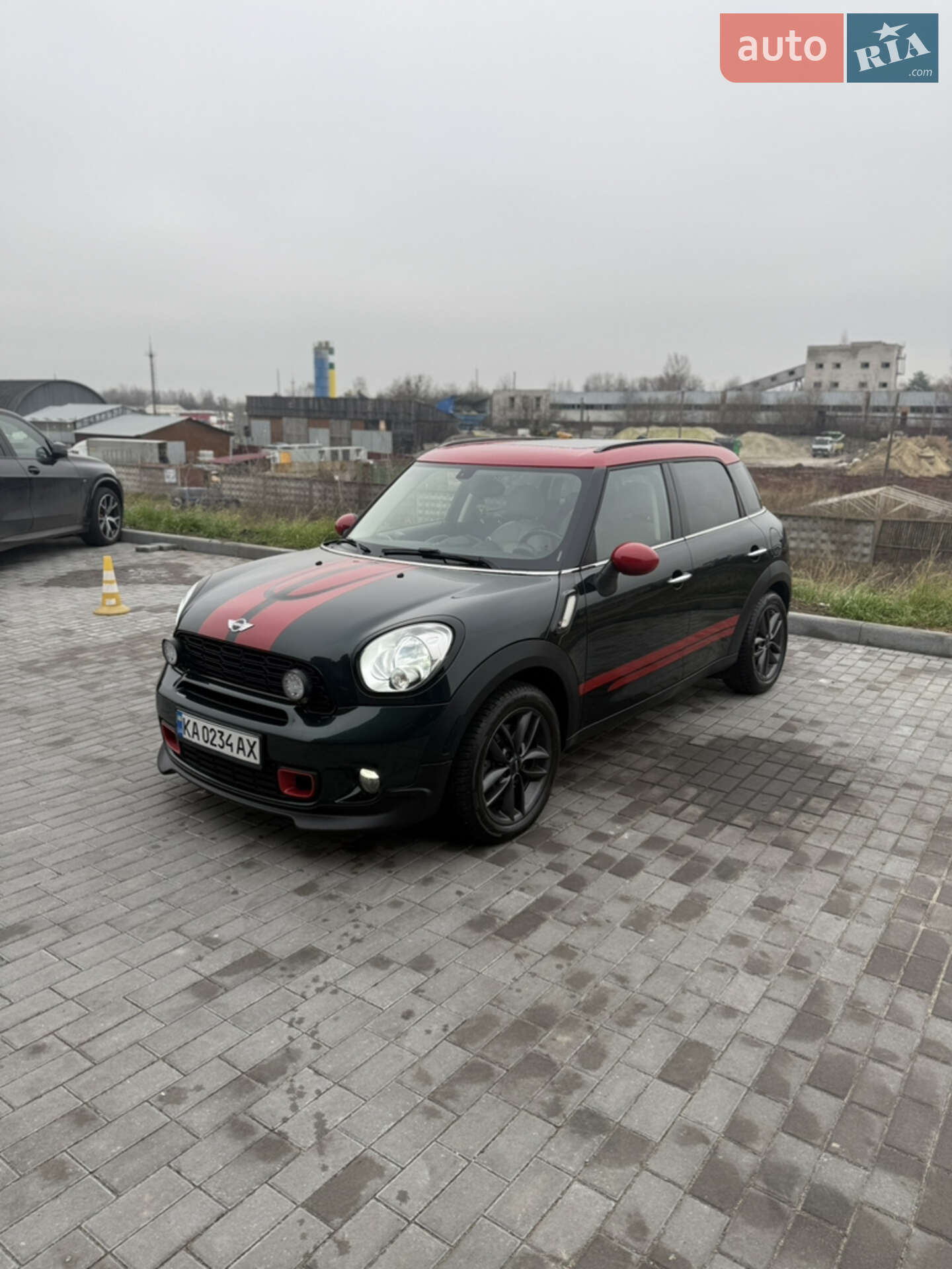 MINI Cooper 2012 VIN WMWZC3C51CWL82755 фото оголошення 2 з 29