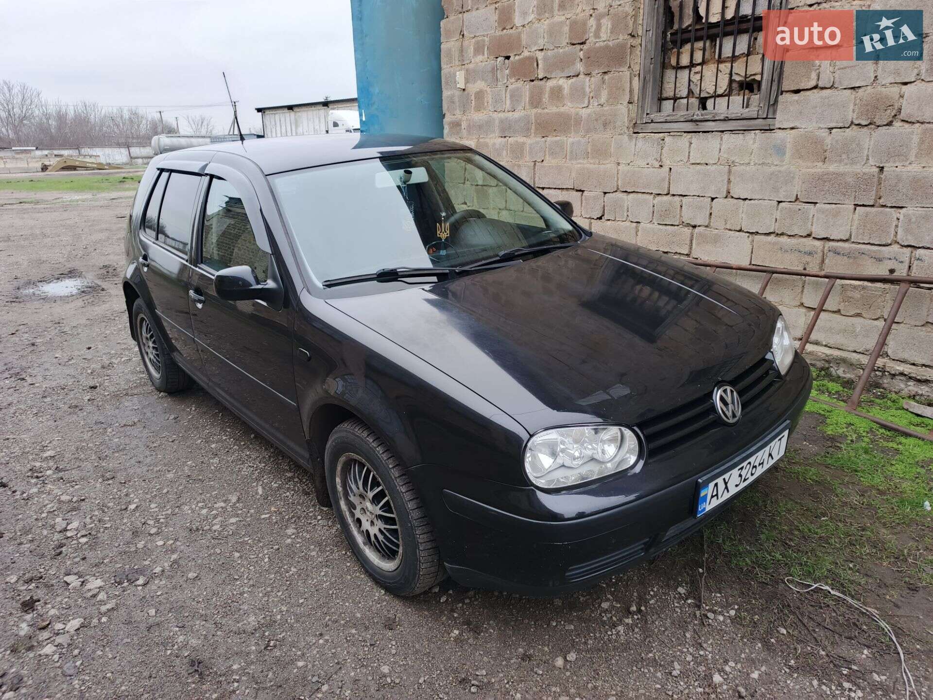 Volkswagen Golf 2000 VIN WVWZZZ1JZYU563075 фото оголошення 2 з 20