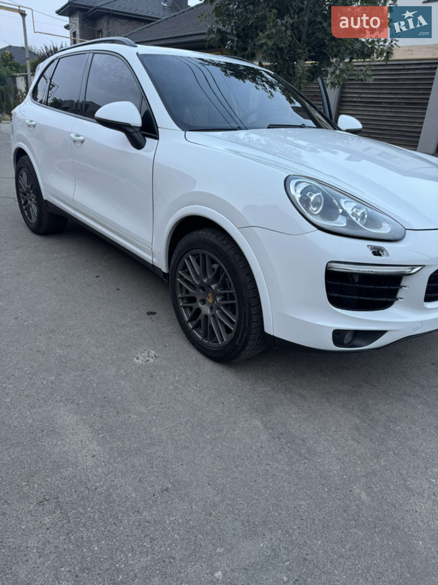 Porsche Cayenne 2016 VIN WP1ZZZ92ZHKA81712 фото оголошення 23 з 24