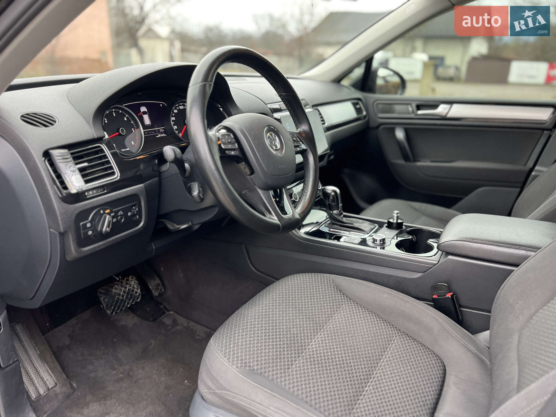 Volkswagen Touareg 2011 VIN WVGZZZ7PZBD046392 фото оголошення 11 з 31
