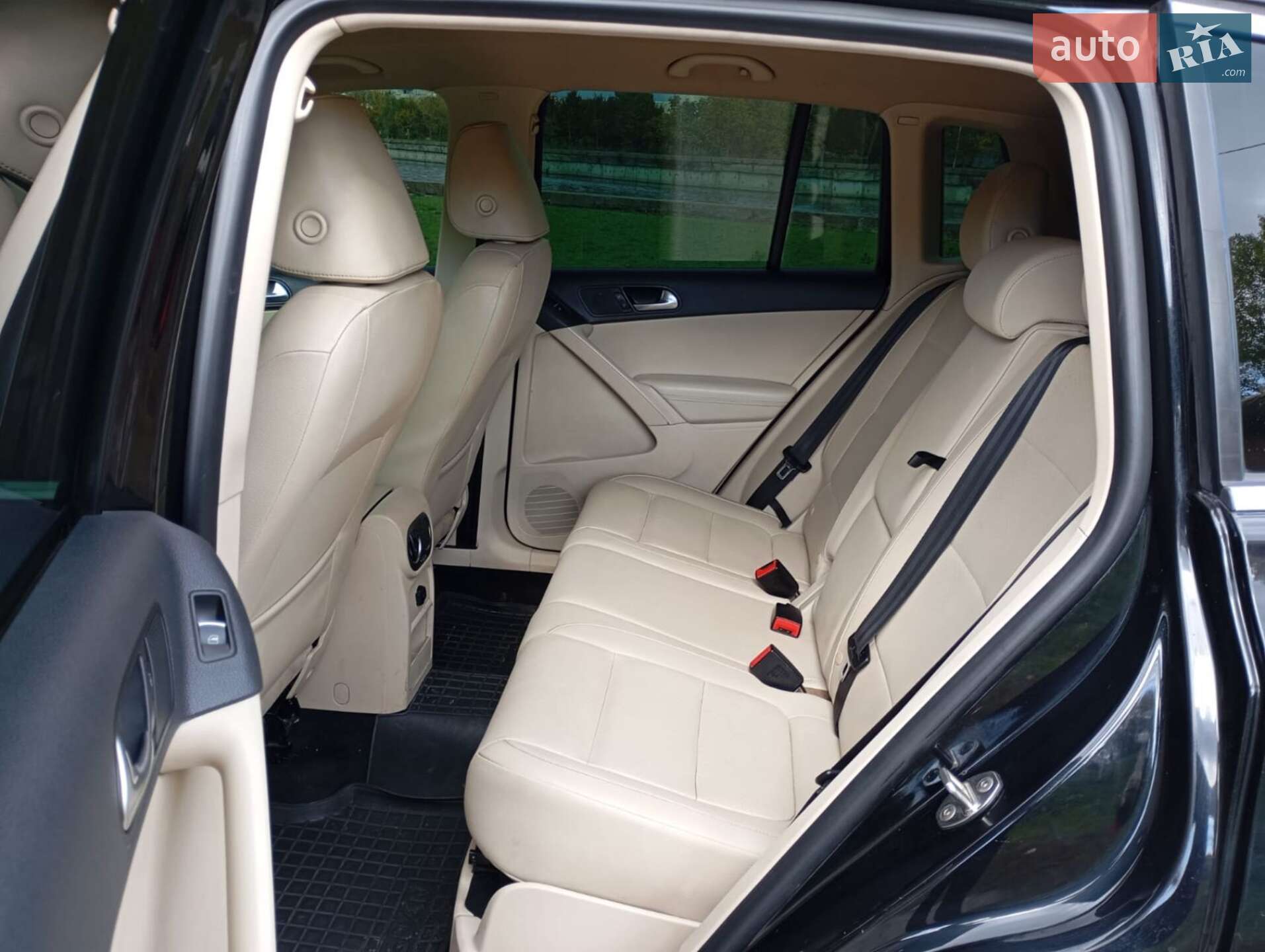 Volkswagen Tiguan 2012 VIN WVGAV7AX3CW605928 фото оголошення 6 з 12