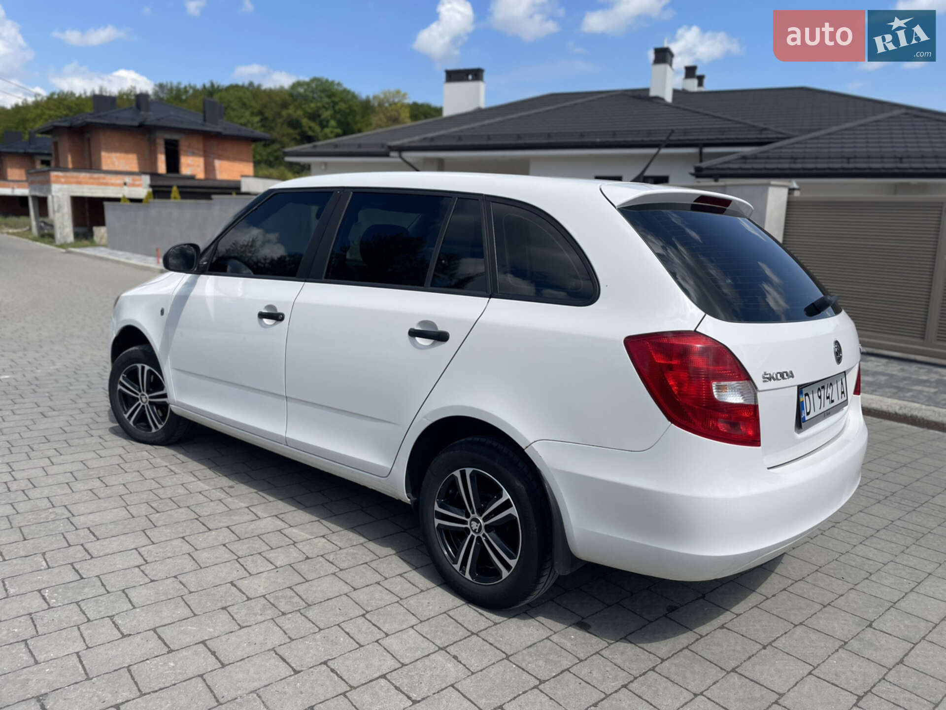 Skoda Fabia 2013 VIN TMB1HB5JXE3036441 фото оголошення 3 з 13