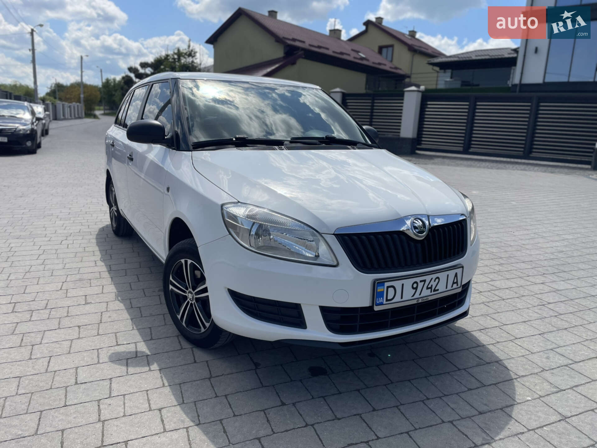 Skoda Fabia 2013 VIN TMB1HB5JXE3036441 фото оголошення 4 з 13