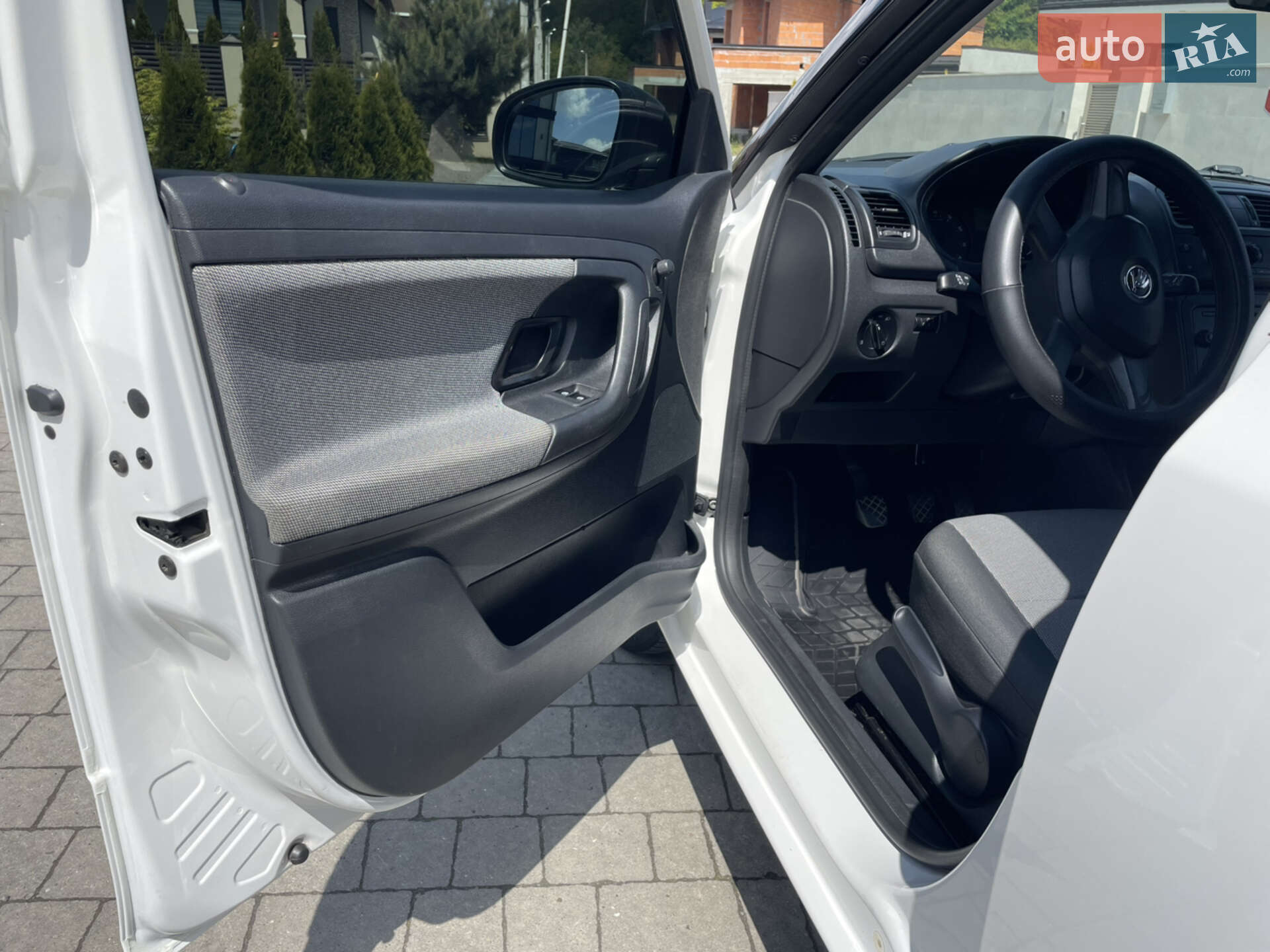 Skoda Fabia 2013 VIN TMB1HB5JXE3036441 фото оголошення 8 з 13