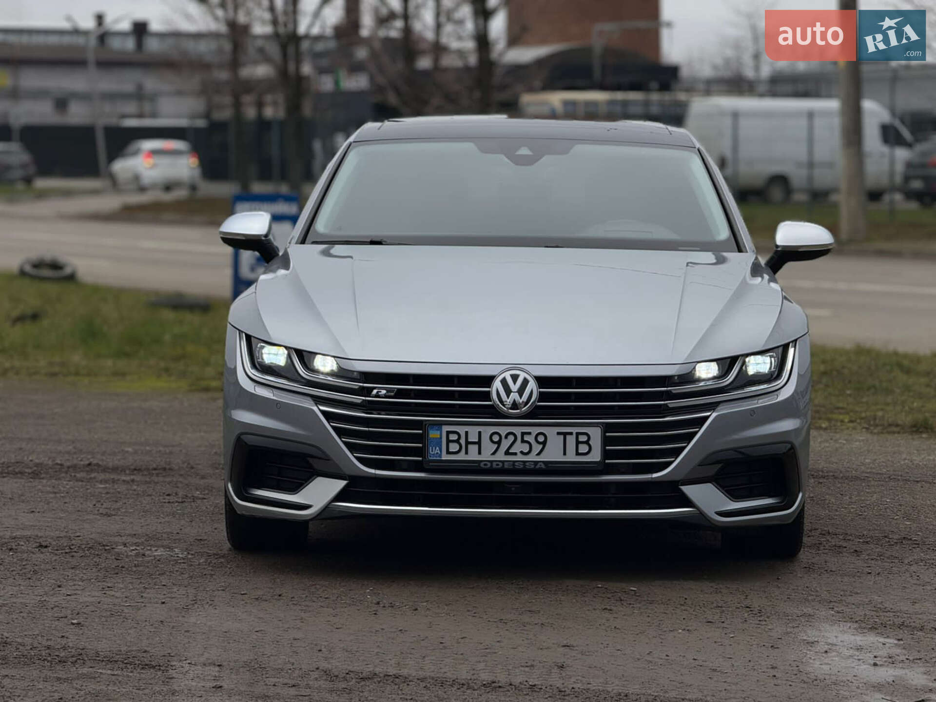Volkswagen Arteon 2019 VIN WVWZZZ3HZKE013620 фото оголошення 2 з 15