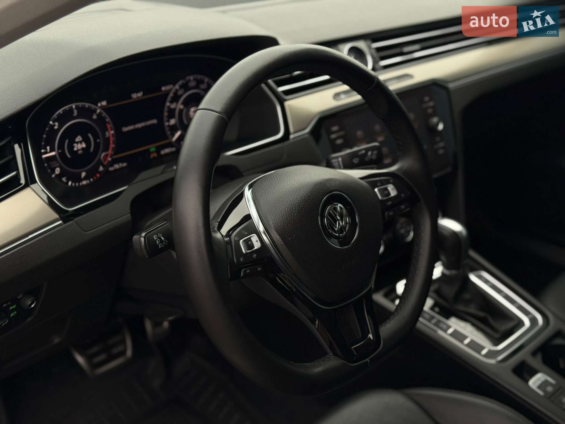 Volkswagen Arteon 2019 VIN WVWZZZ3HZKE013620 фото оголошення 10 з 15