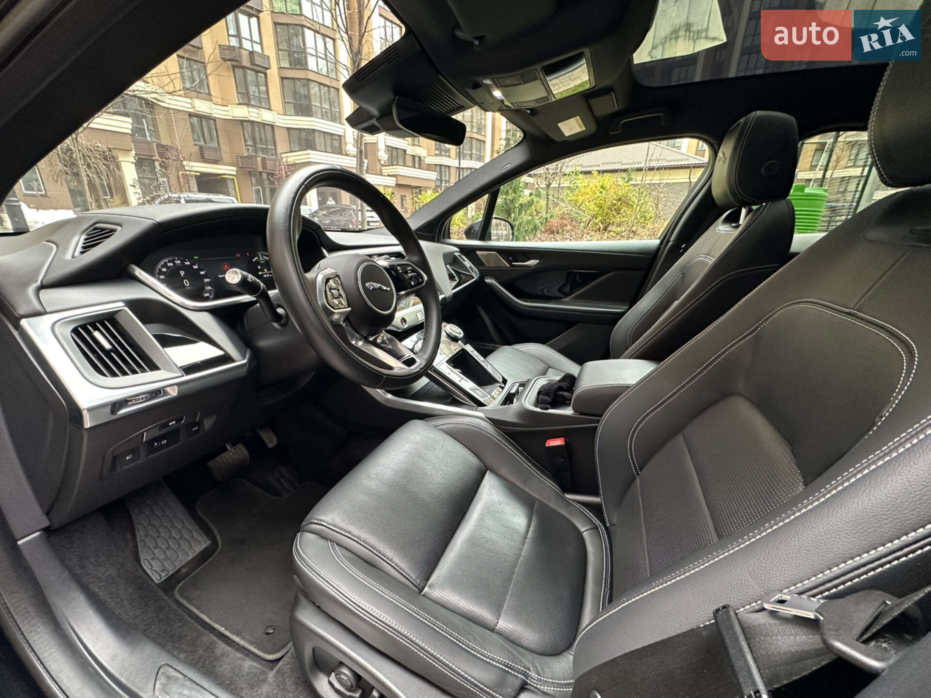 Jaguar I-Pace 2022 VIN SADHA2B14P1625396 фото оголошення 5 з 26