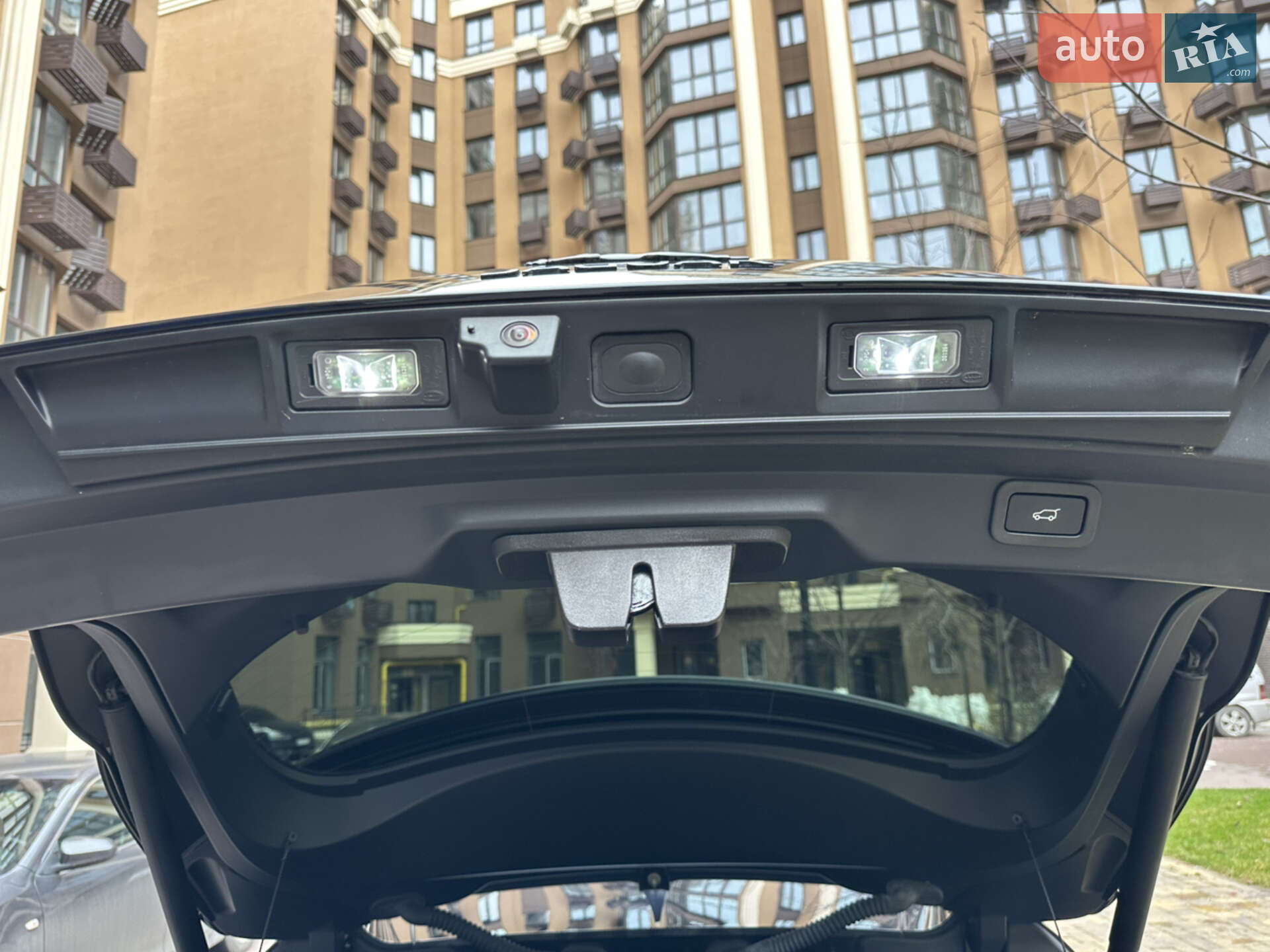 Jaguar I-Pace 2022 VIN SADHA2B14P1625396 фото оголошення 20 з 26