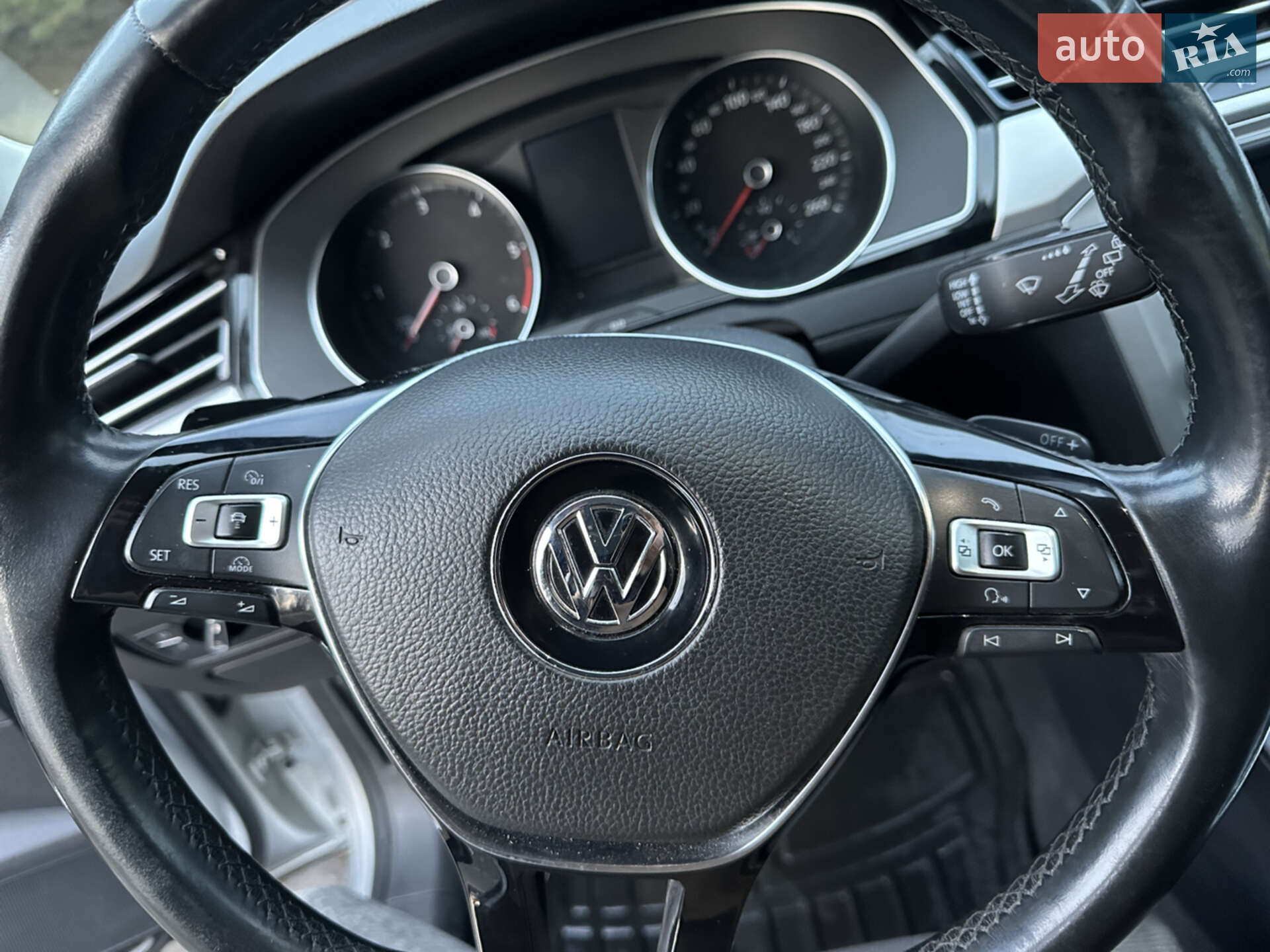 Volkswagen Passat 2014 VIN WVWZZZ3CZFP402458 фото оголошення 15 з 23