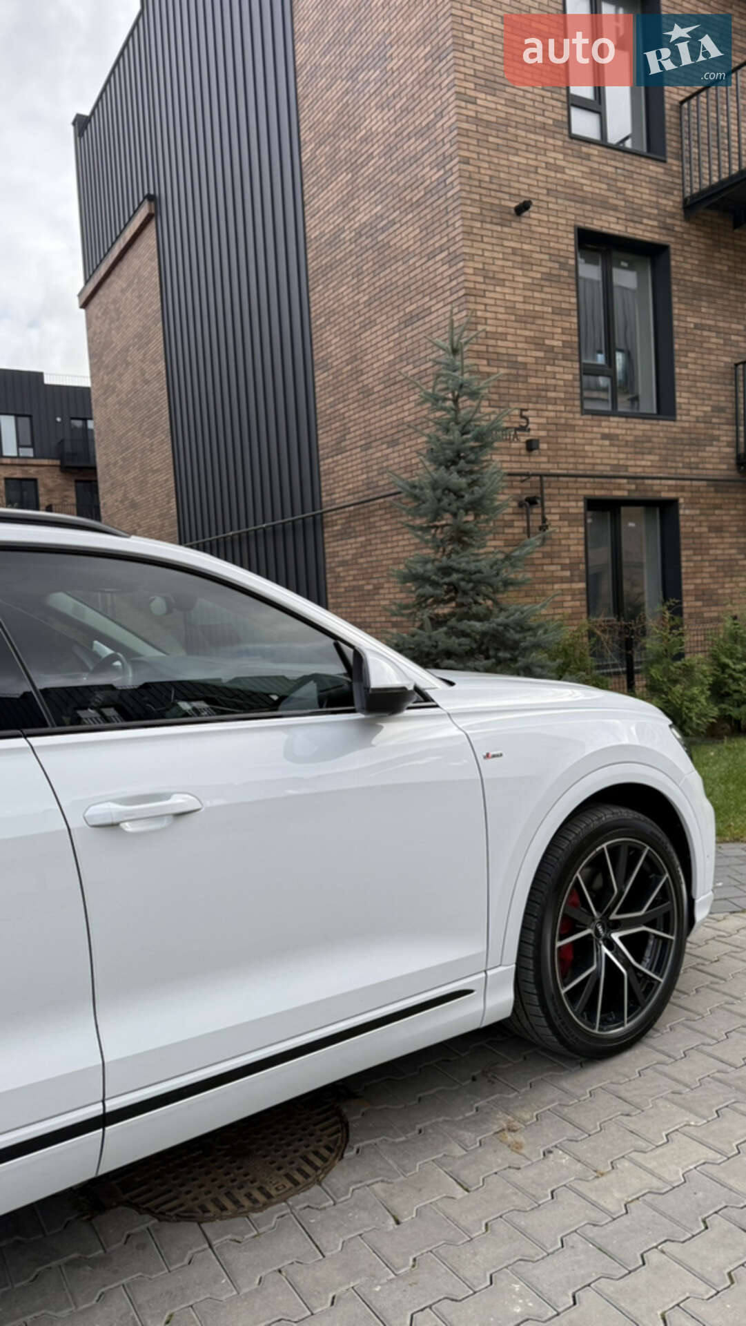 Audi Q8 2019 VIN WA1FVAF17KD039031 фото оголошення 7 з 48