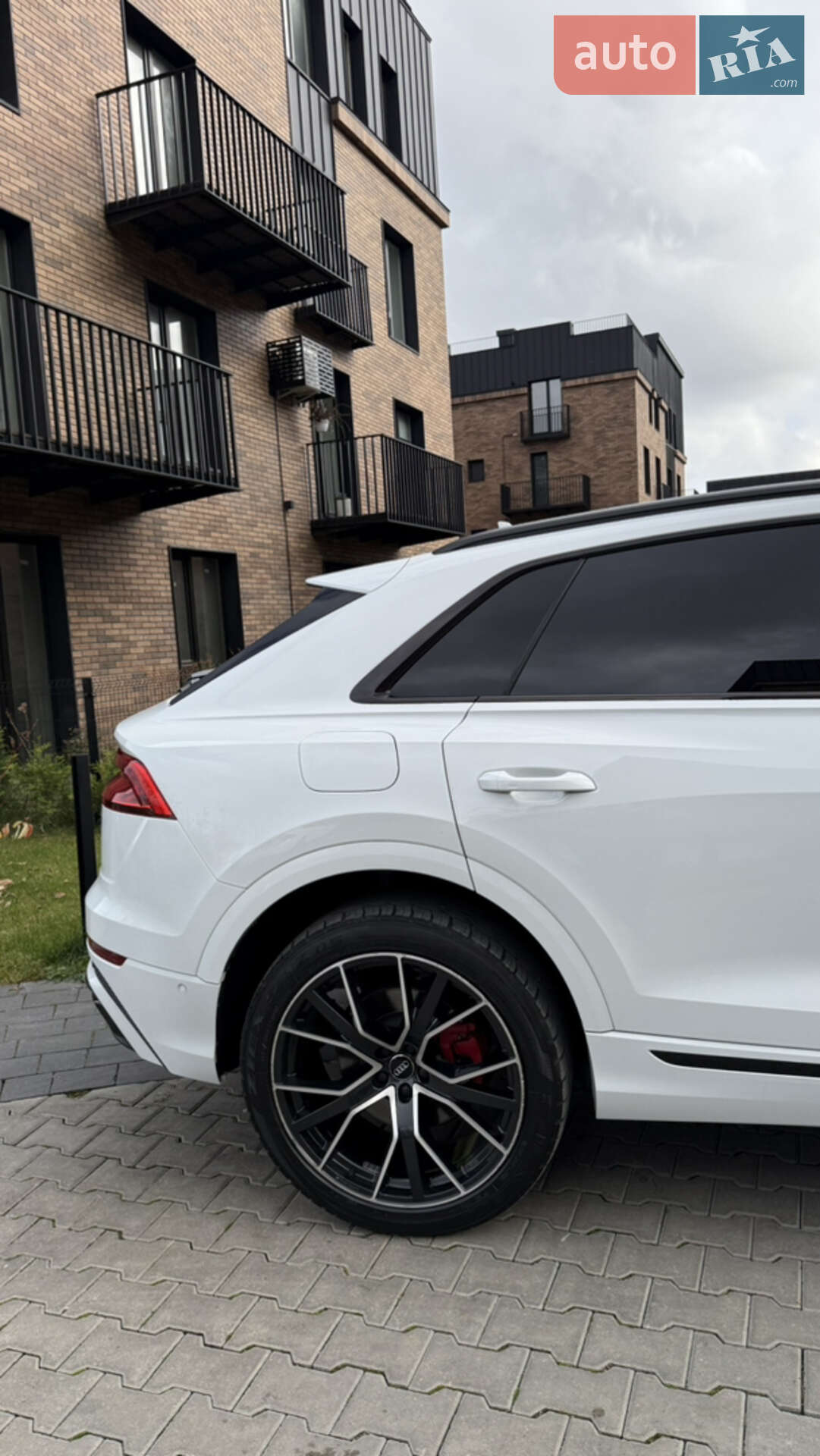 Audi Q8 2019 VIN WA1FVAF17KD039031 фото оголошення 8 з 48
