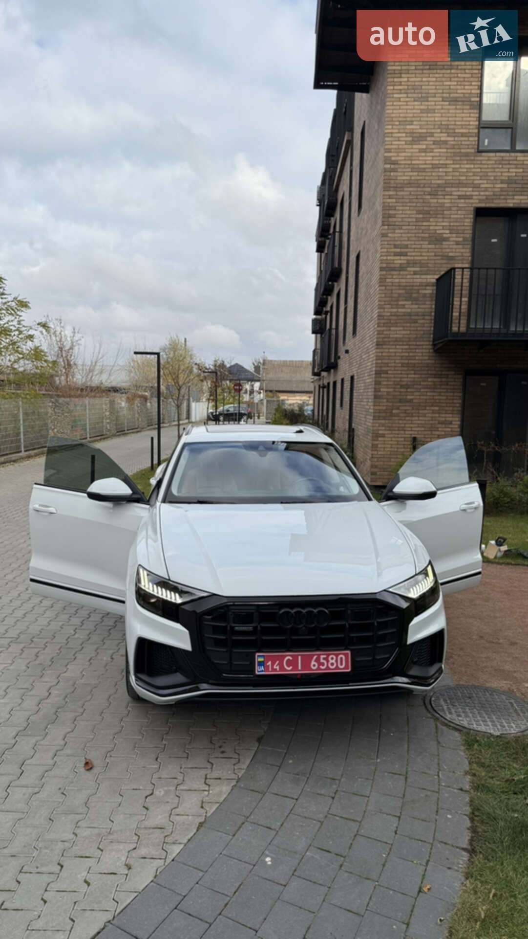 Audi Q8 2019 VIN WA1FVAF17KD039031 фото оголошення 7 з 30