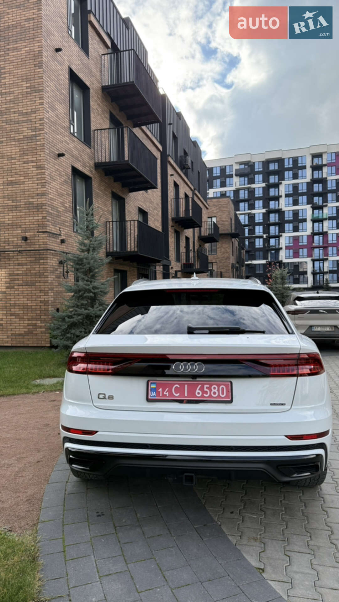Audi Q8 2019 VIN WA1FVAF17KD039031 фото оголошення 12 з 30
