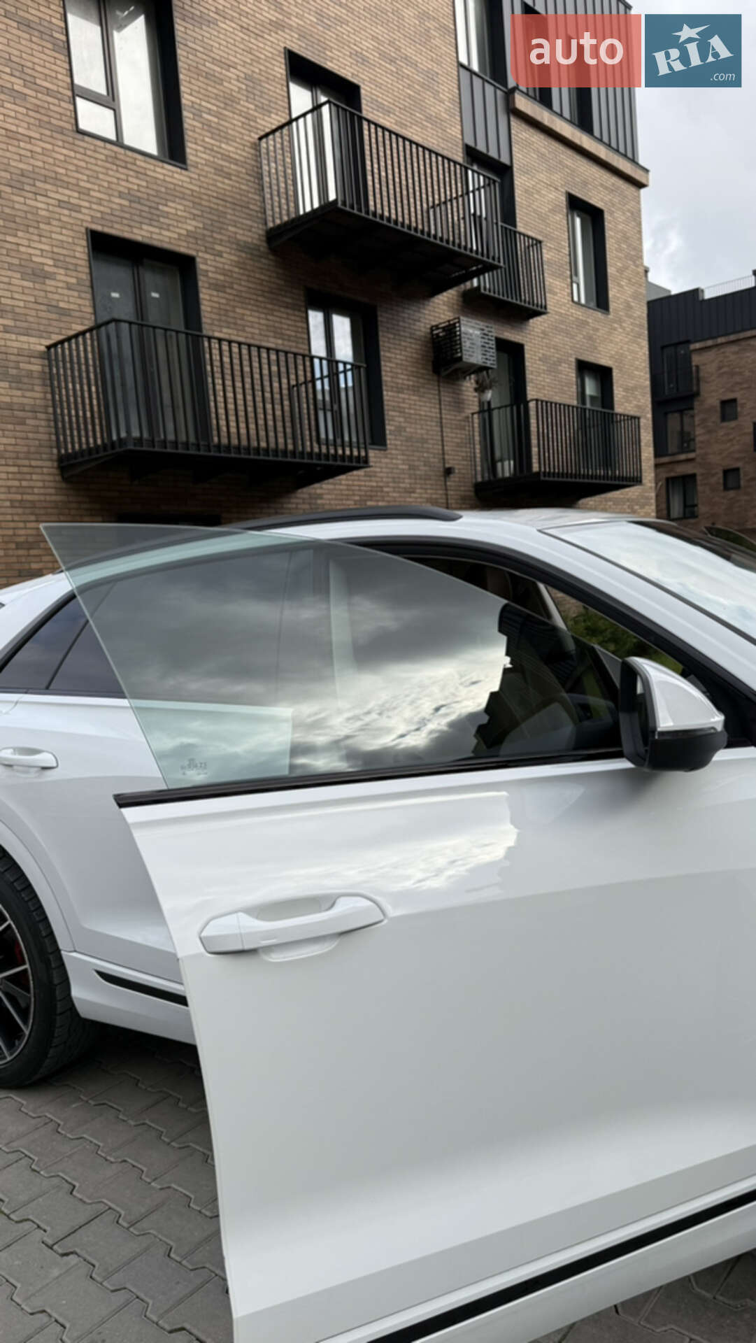 Audi Q8 2019 VIN WA1FVAF17KD039031 фото оголошення 13 з 48