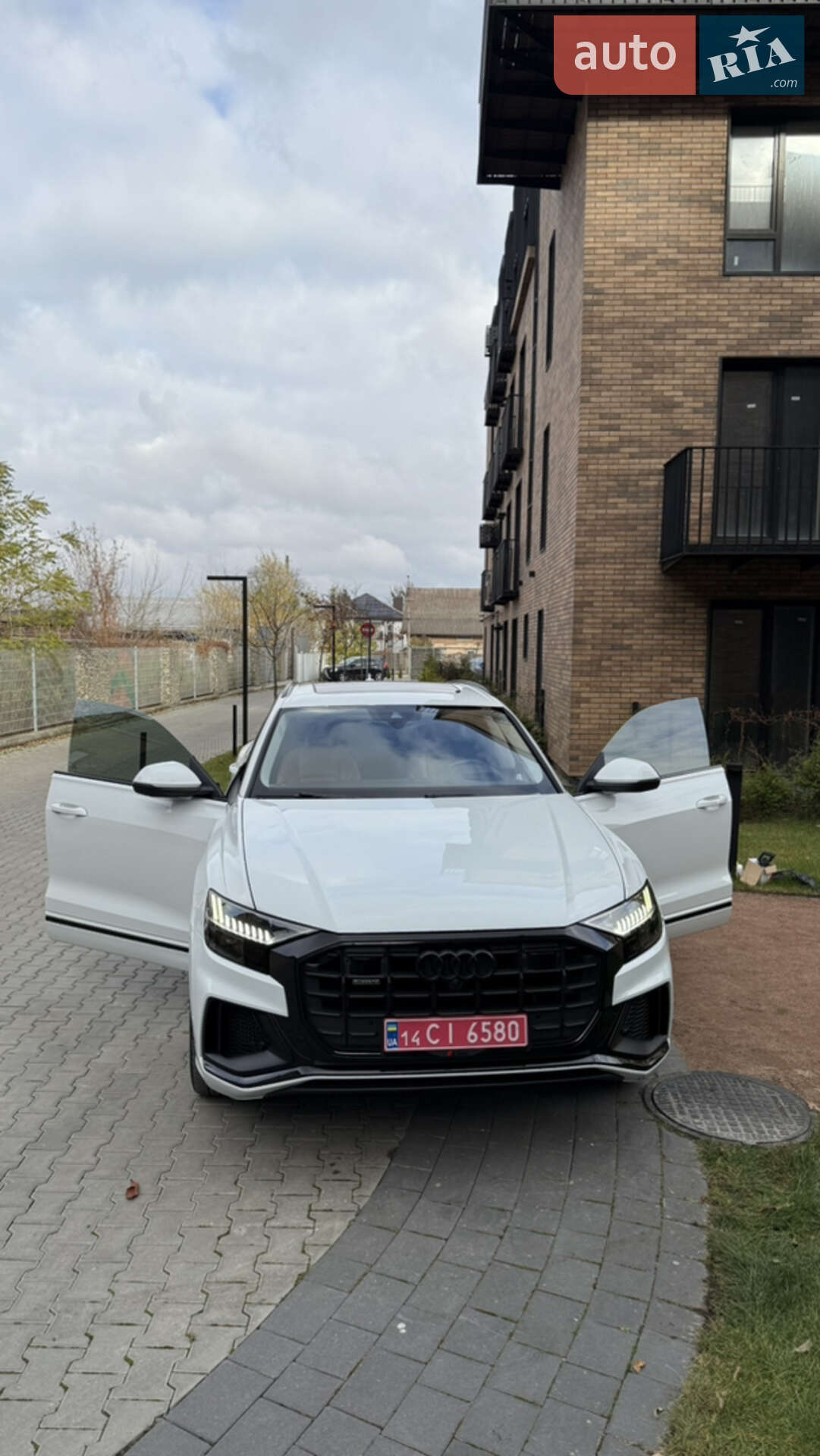 Audi Q8 2019 VIN WA1FVAF17KD039031 фото оголошення 24 з 30