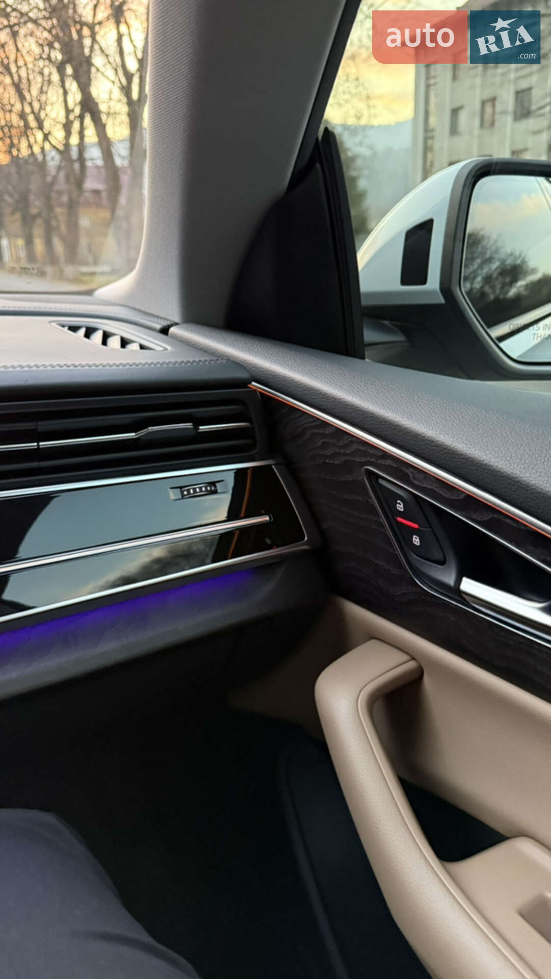 Audi Q8 2019 VIN WA1FVAF17KD039031 фото оголошення 30 з 48