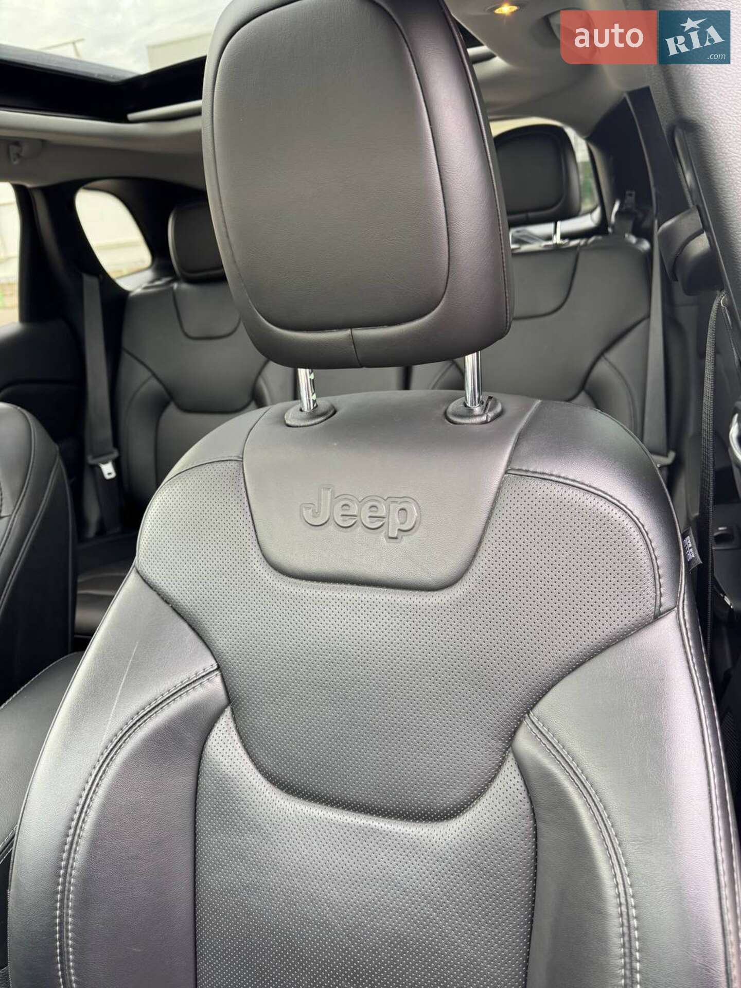 Jeep Cherokee 2023 VIN 1C4PJMMB8PD104673 фото оголошення 15 з 22