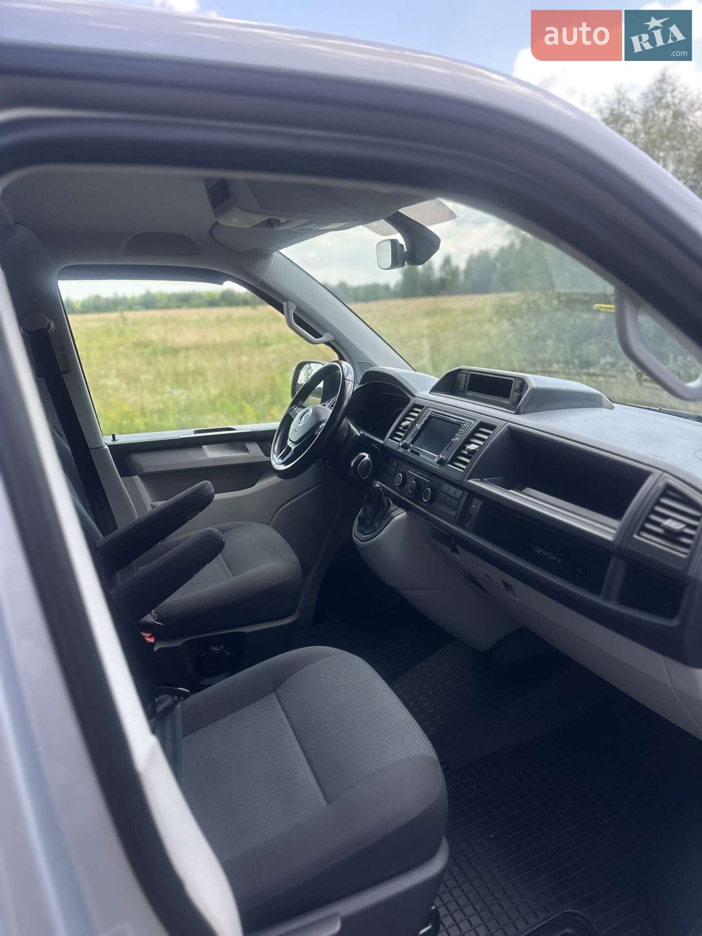 Volkswagen Transporter 2019 VIN WV1ZZZ7HZKH151417 фото оголошення 9 з 13