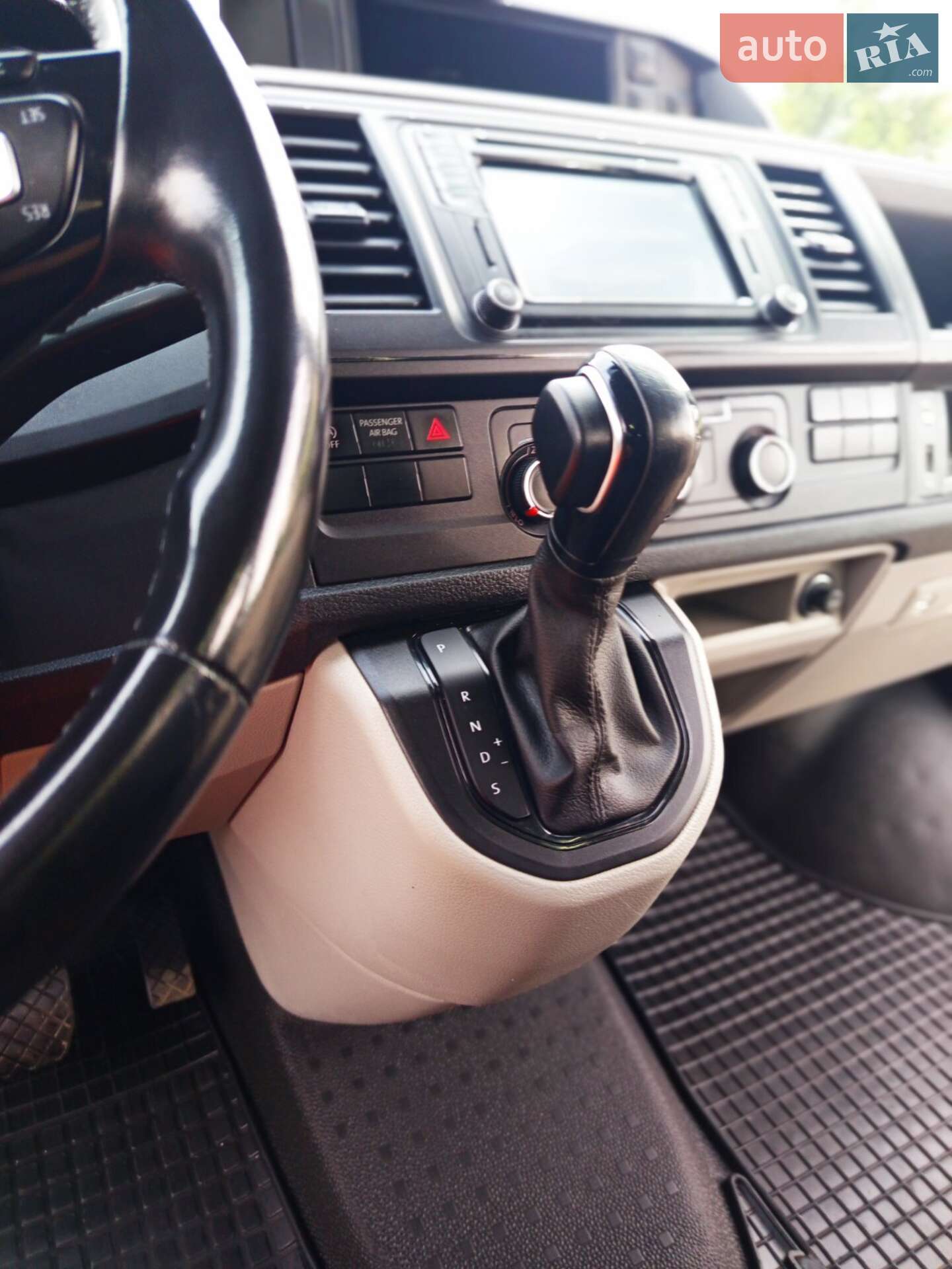 Volkswagen Transporter 2019 VIN WV1ZZZ7HZKH151417 фото оголошення 12 з 13