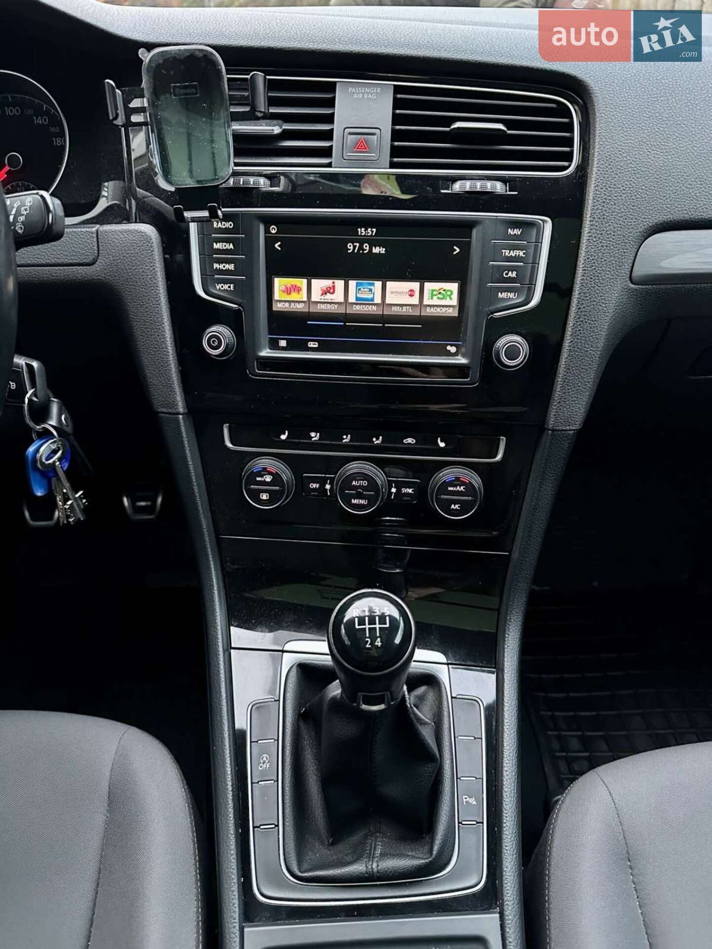 Volkswagen Golf 2016 VIN WVWZZZAUZHP509747 фото оголошення 8 з 12
