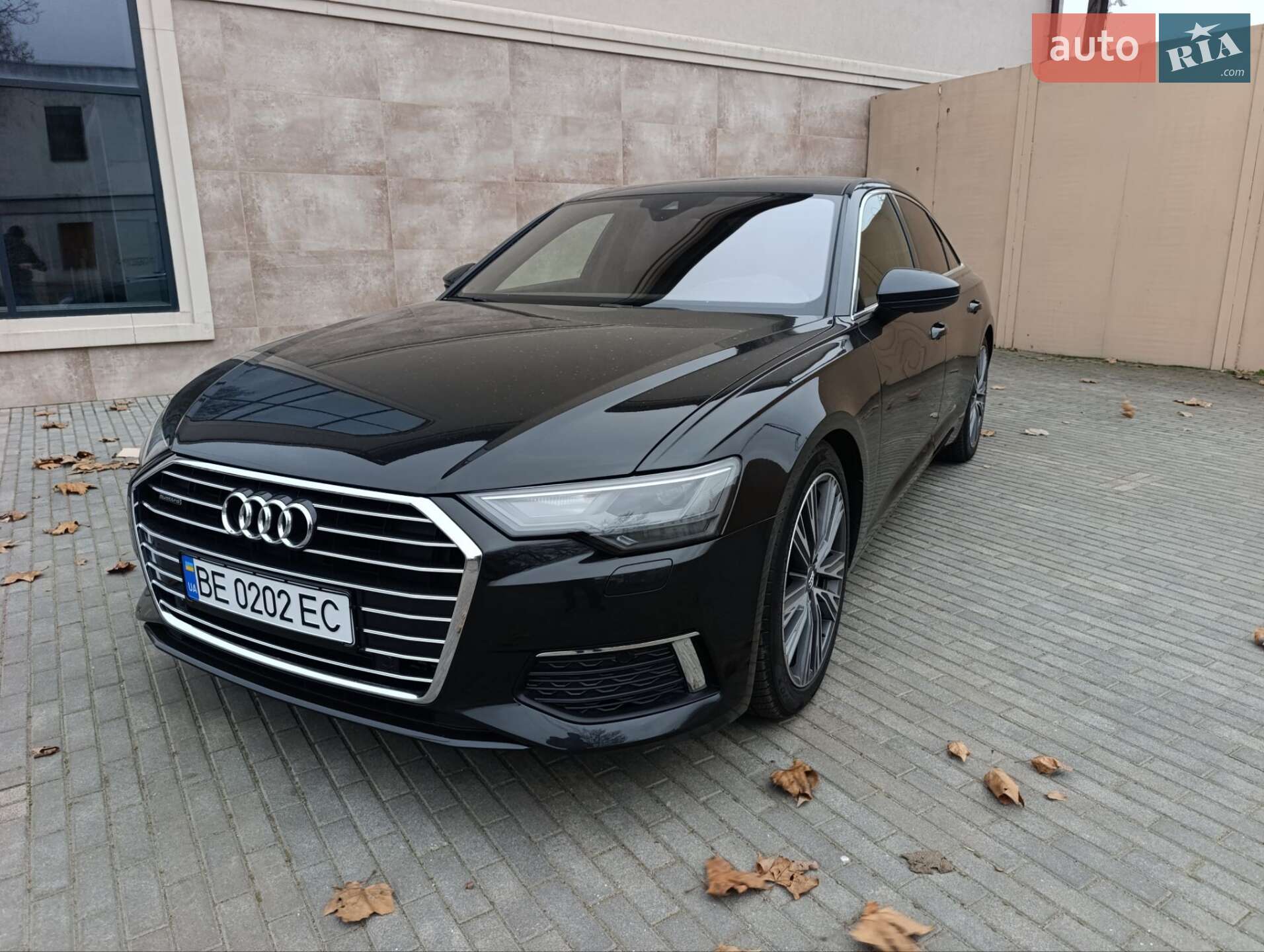 Audi A6 2019 VIN WAUD8AF29LN049713 фото оголошення 2 з 21