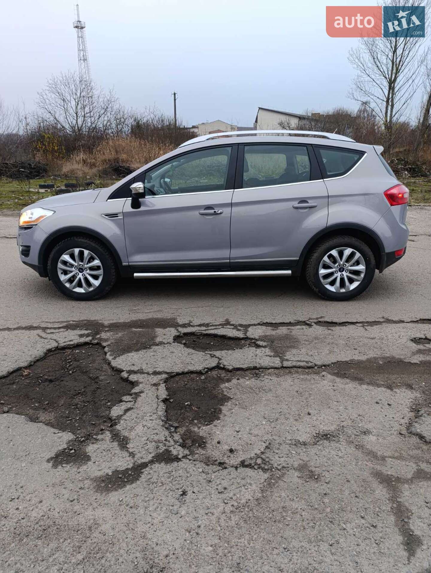 Ford Kuga 2011 VIN WF0RXXGCDRBM07457 фото оголошення 4 з 11