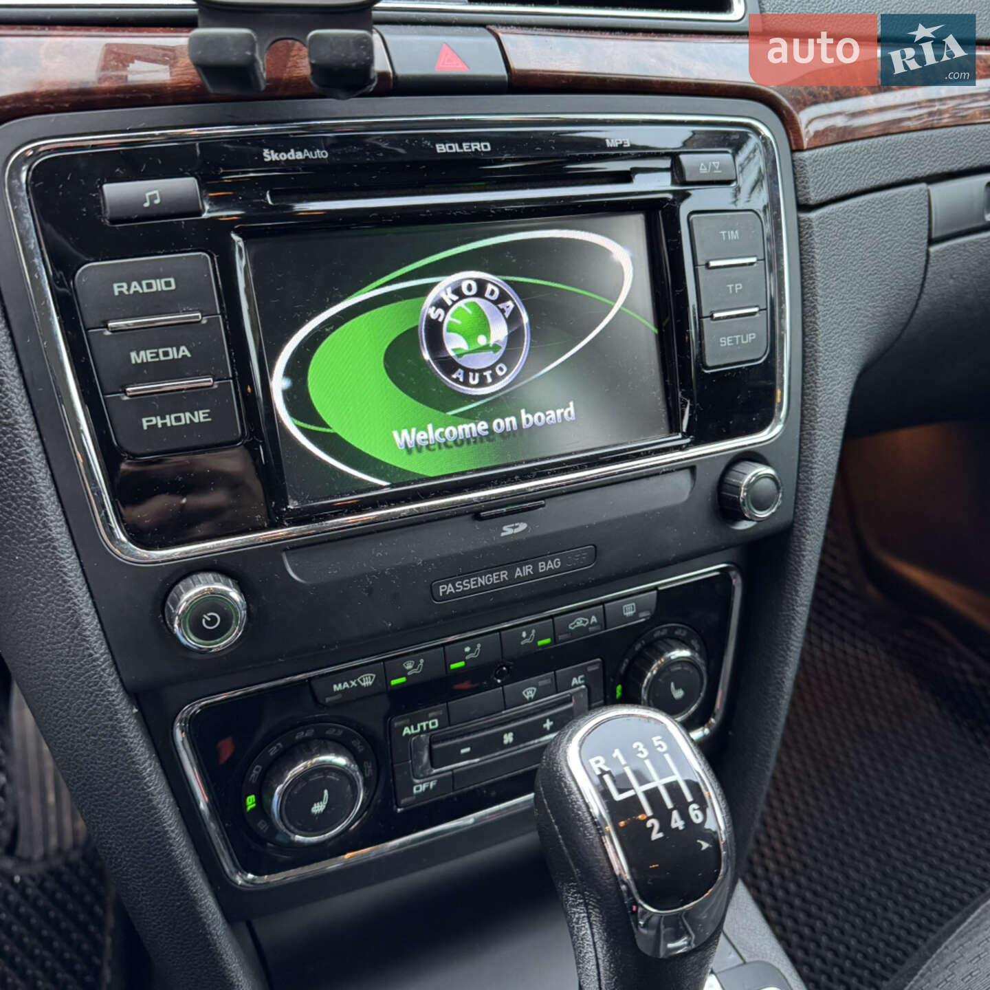 Skoda Superb 2010 VIN TMBCF93T5B9037906 фото оголошення 20 з 30