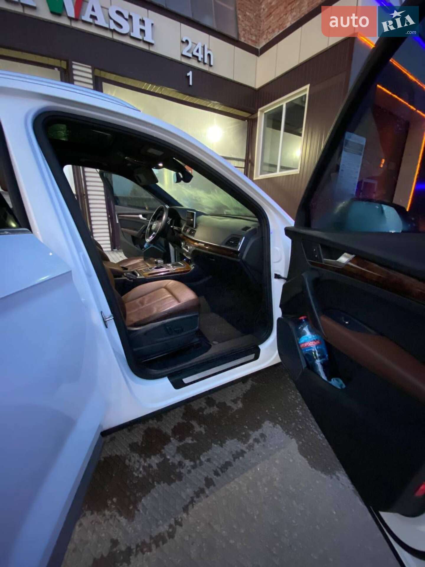 Audi Q5 2017 VIN WA1BNAFY0J2097259 фото оголошення 11 з 21